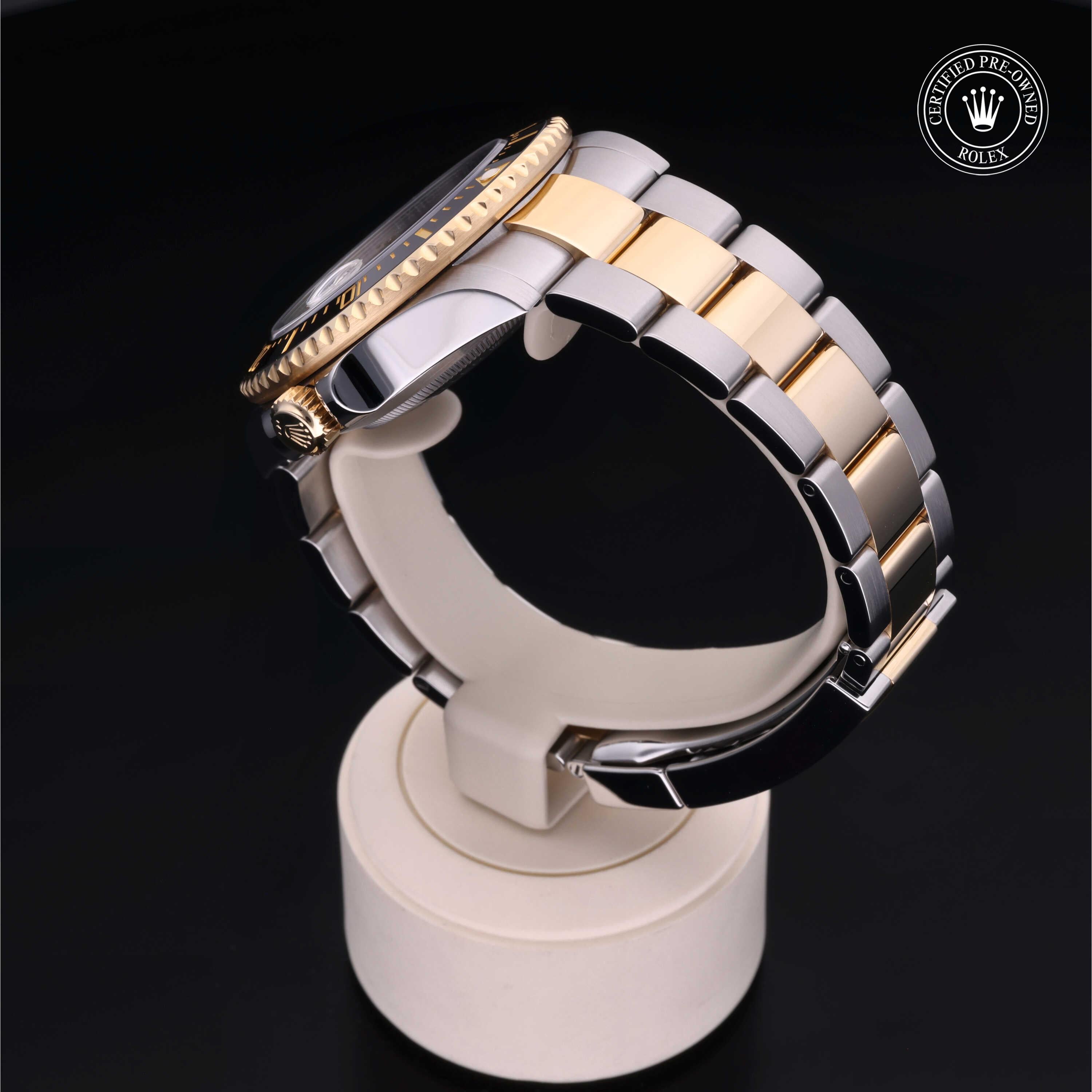 Rolex Sea-Dweller 43 - 360° view