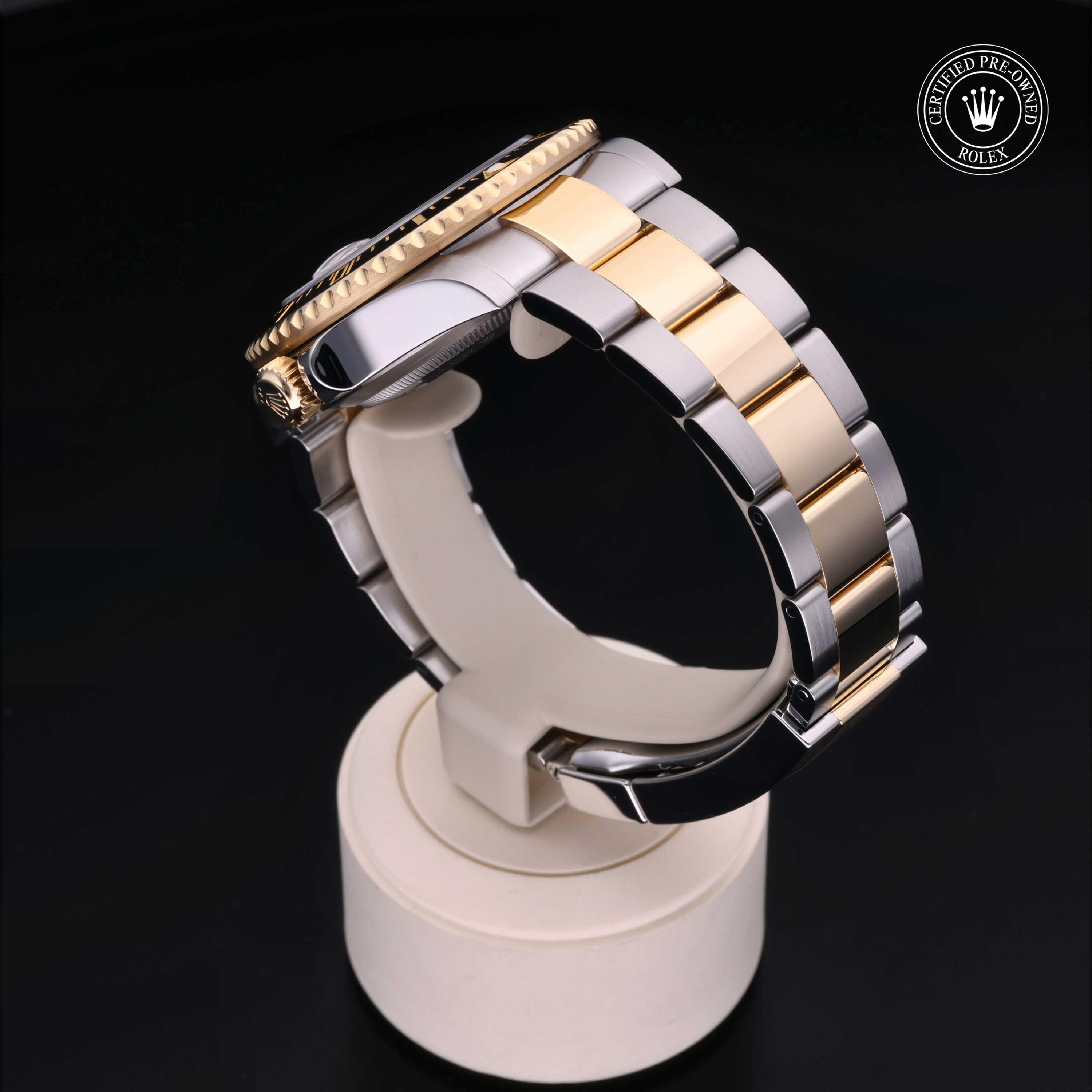 Rolex Sea-Dweller 43 - 360° view