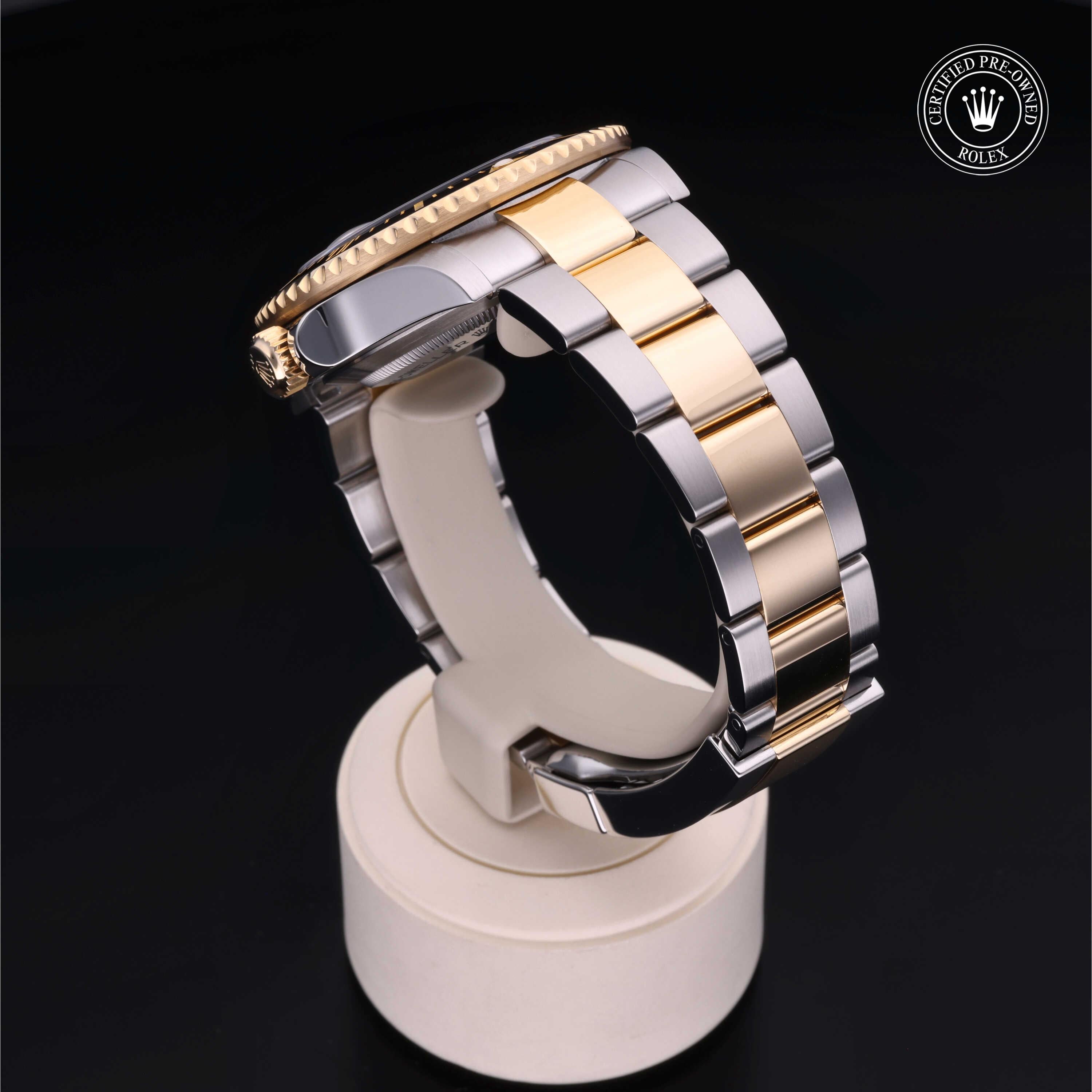 Rolex Sea-Dweller 43 - 360° view