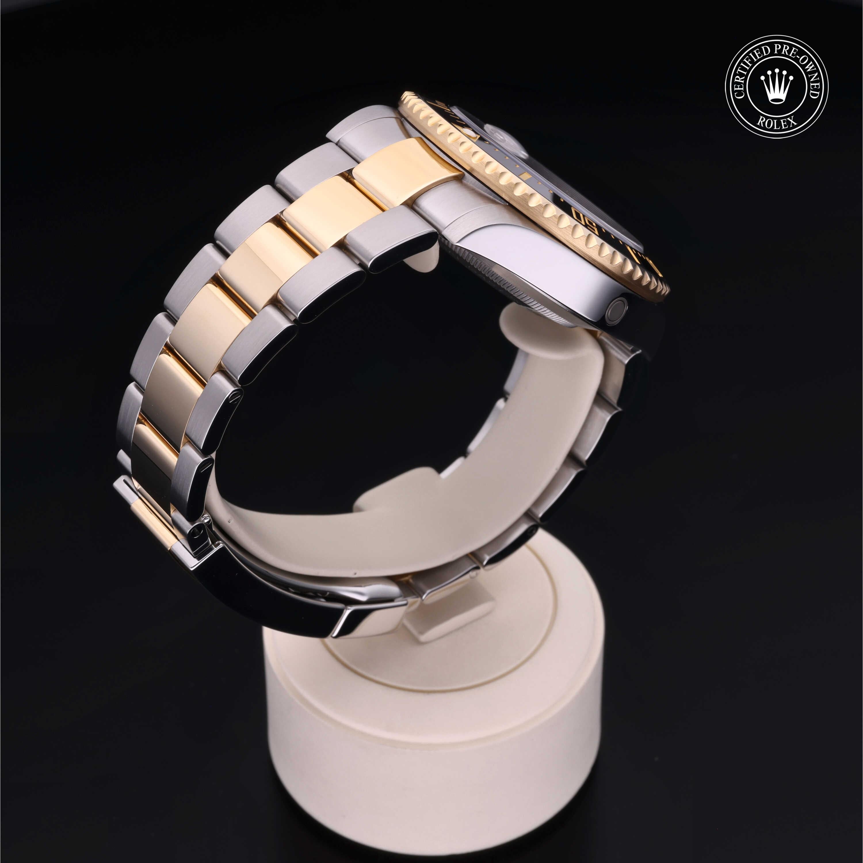 Rolex Sea-Dweller 43 - 360° view