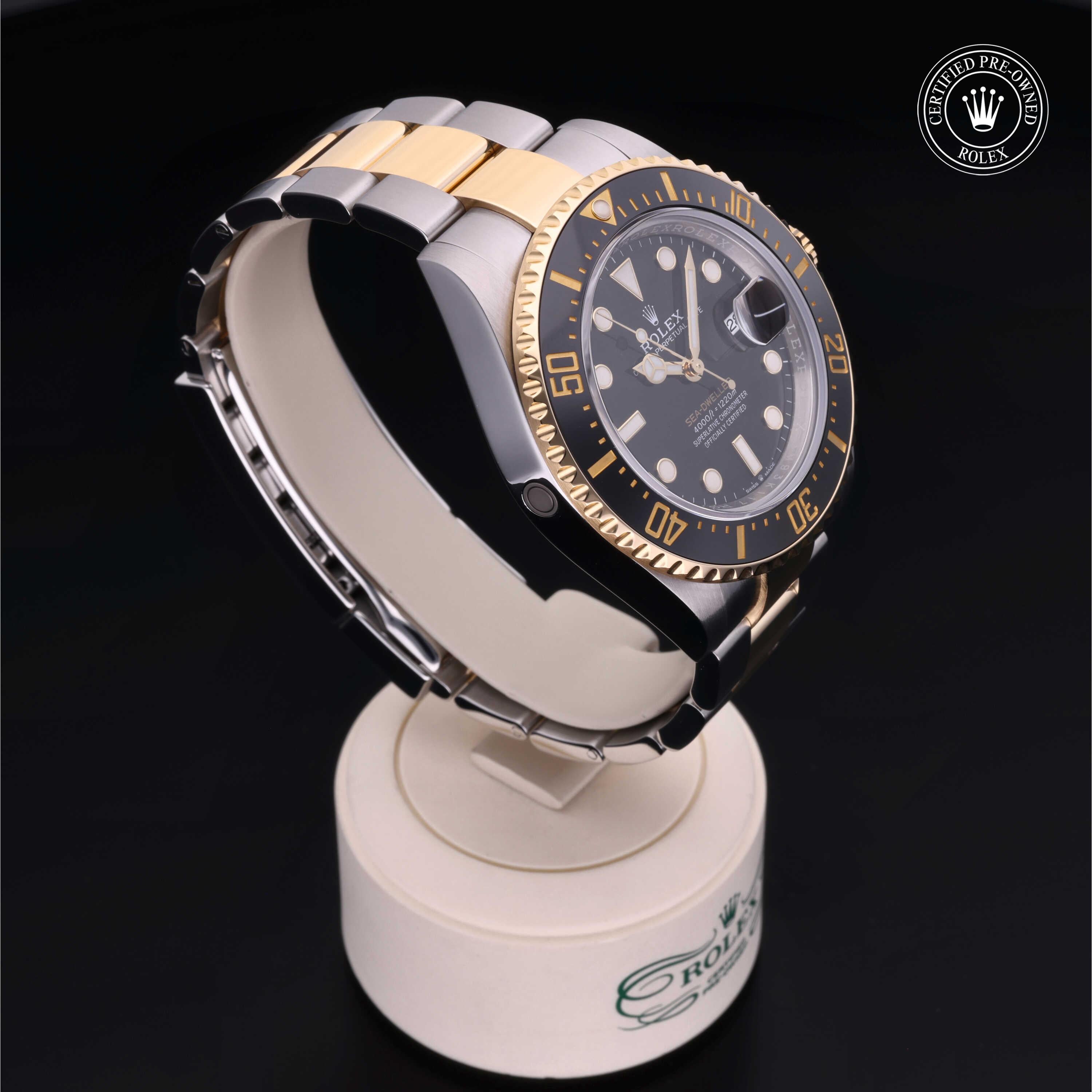 Rolex Sea-Dweller 43 - 360° view