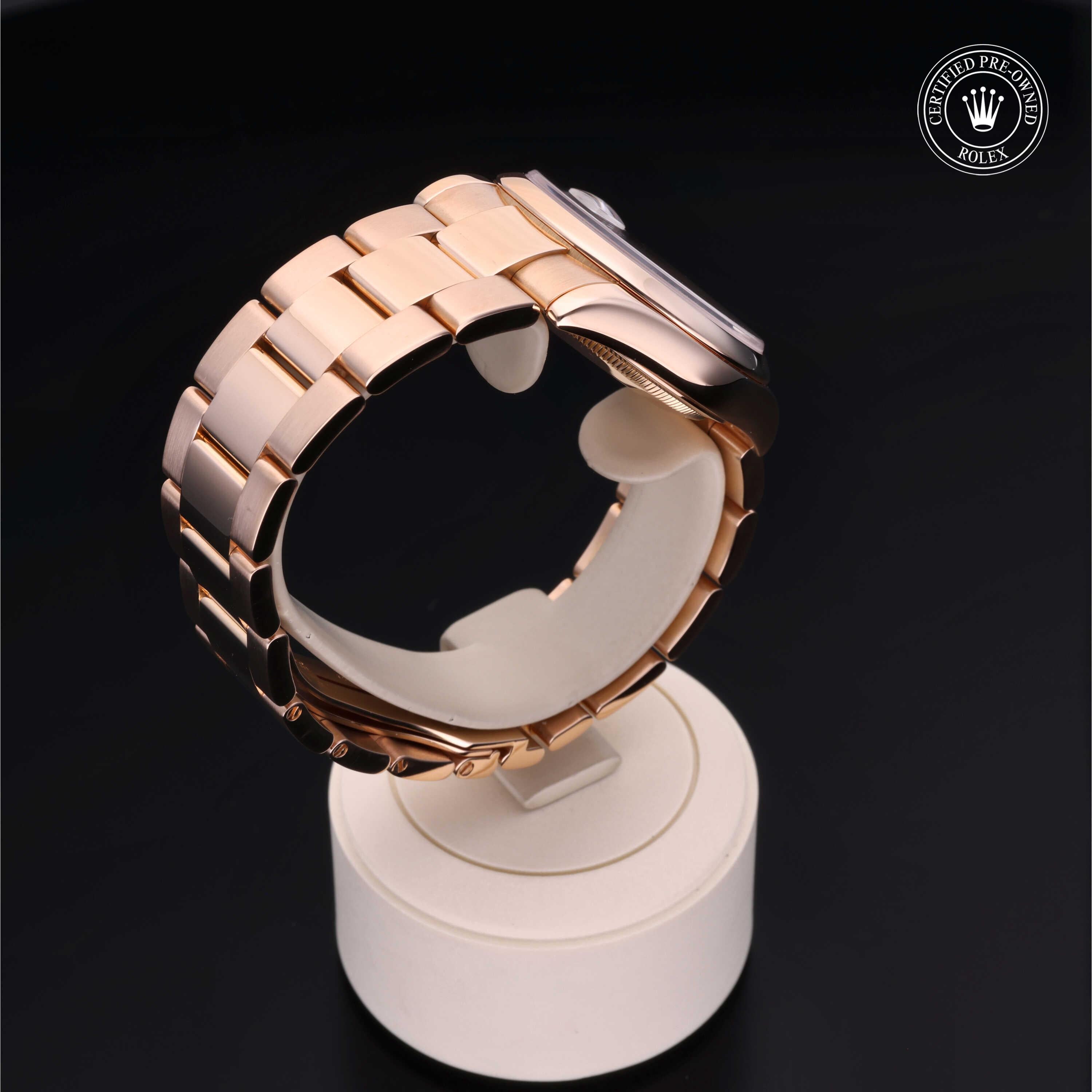 Rolex Day-Date 36 - 360° view