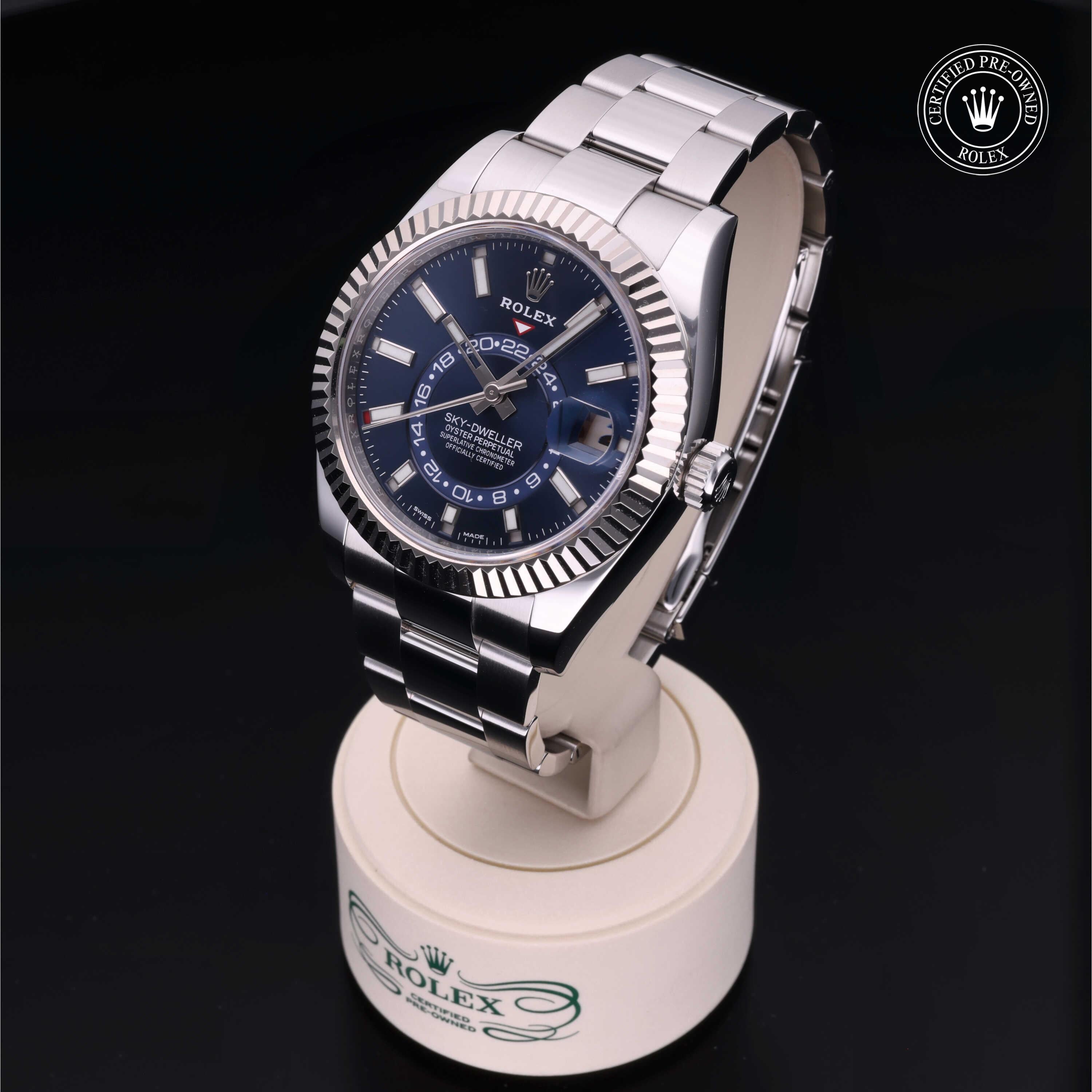 Rolex Sky-Dweller 42 - 360° view
