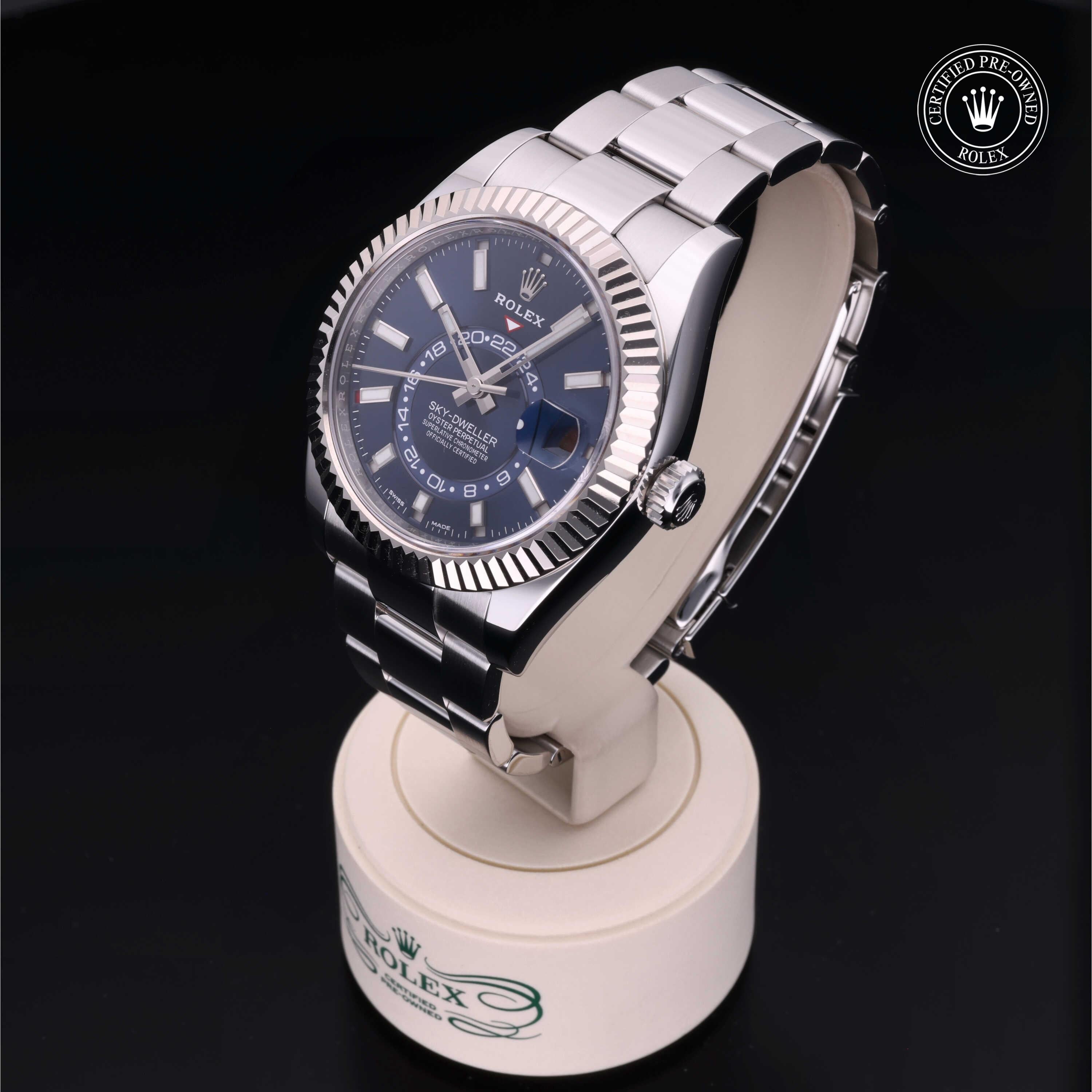 Rolex Sky-Dweller 42 - 360° view