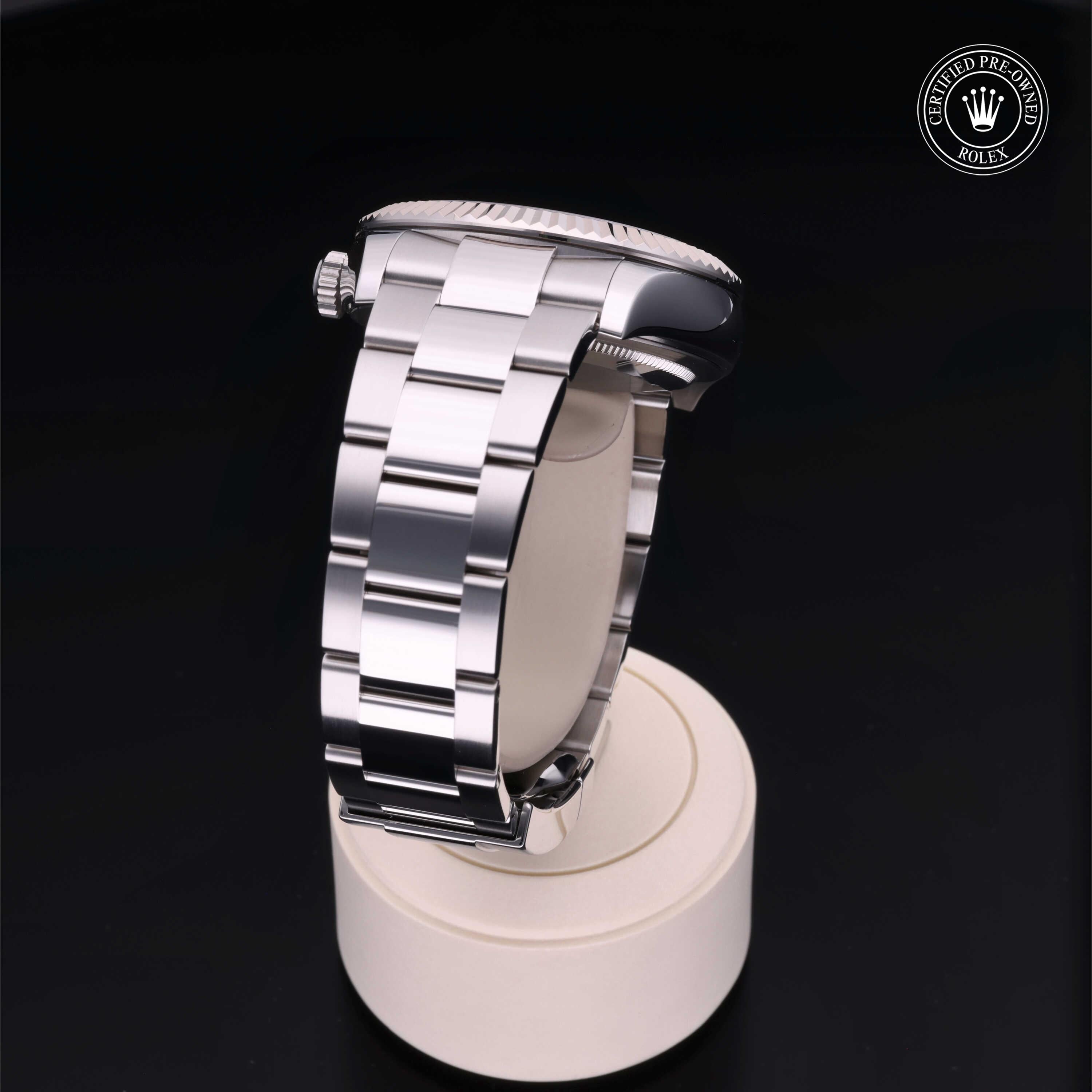 Rolex Sky-Dweller 42 - 360° view