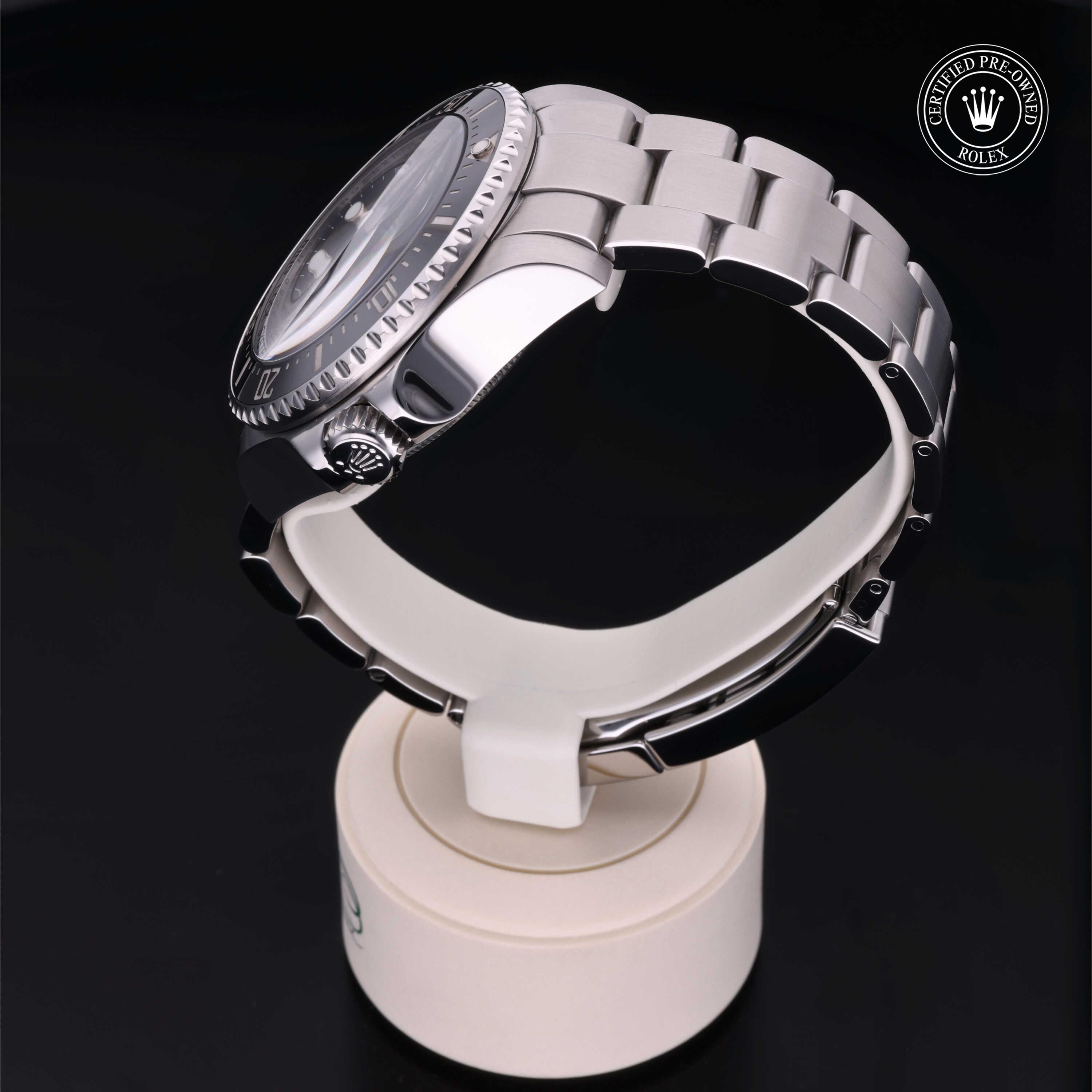 Rolex Deepsea 44 - 360° view