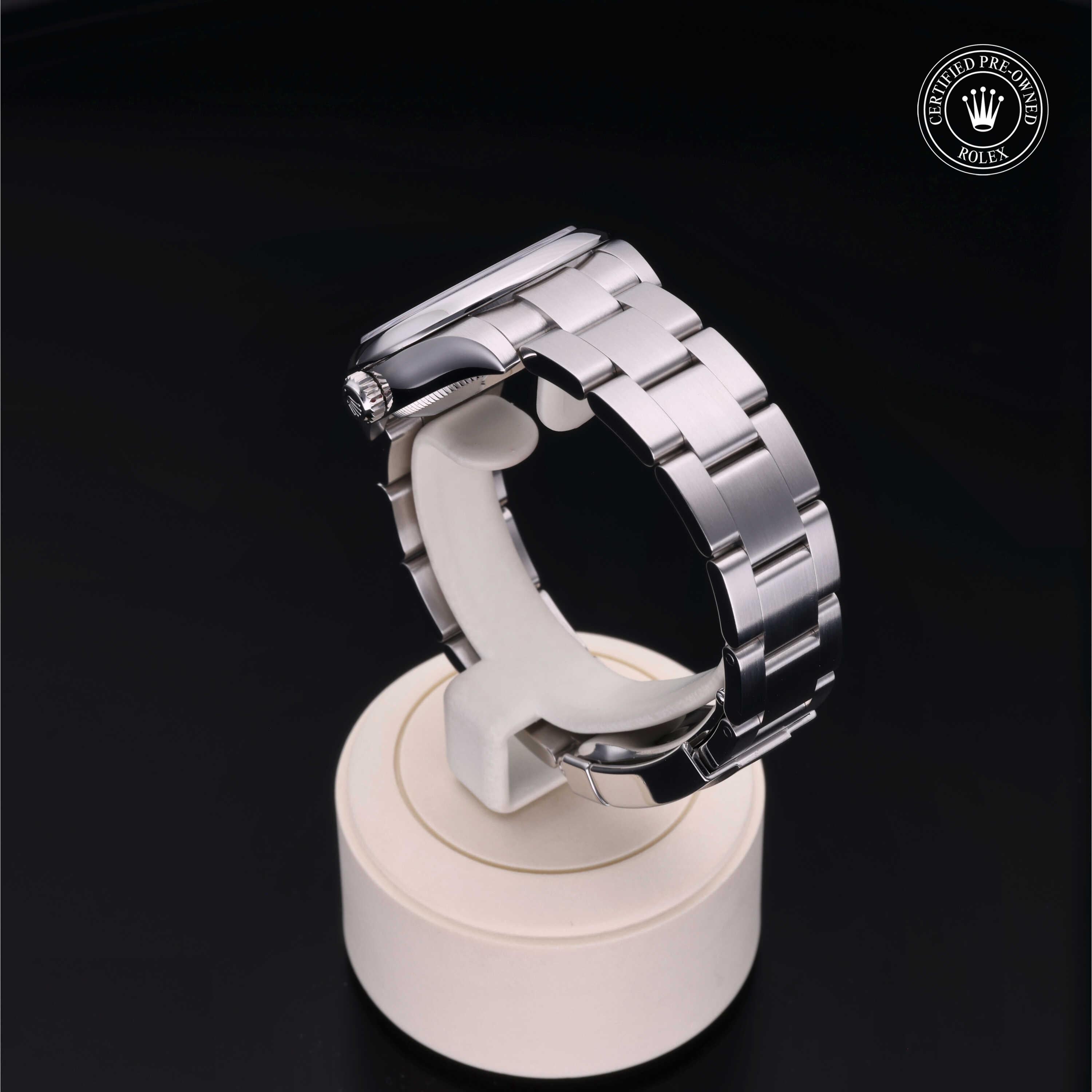 Rolex Oyster Perpetual 31 - 360° view