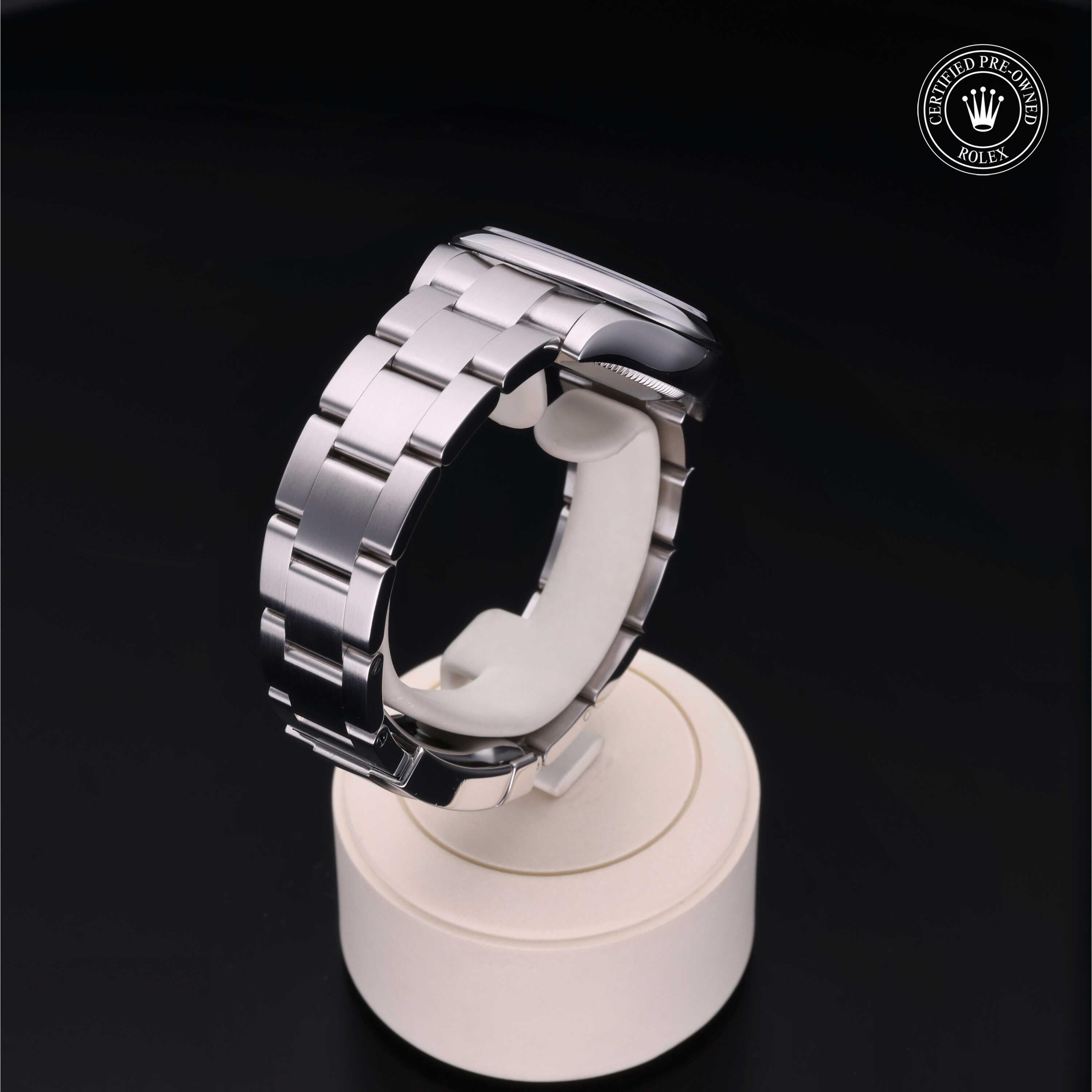 Rolex Oyster Perpetual 31 - 360° view