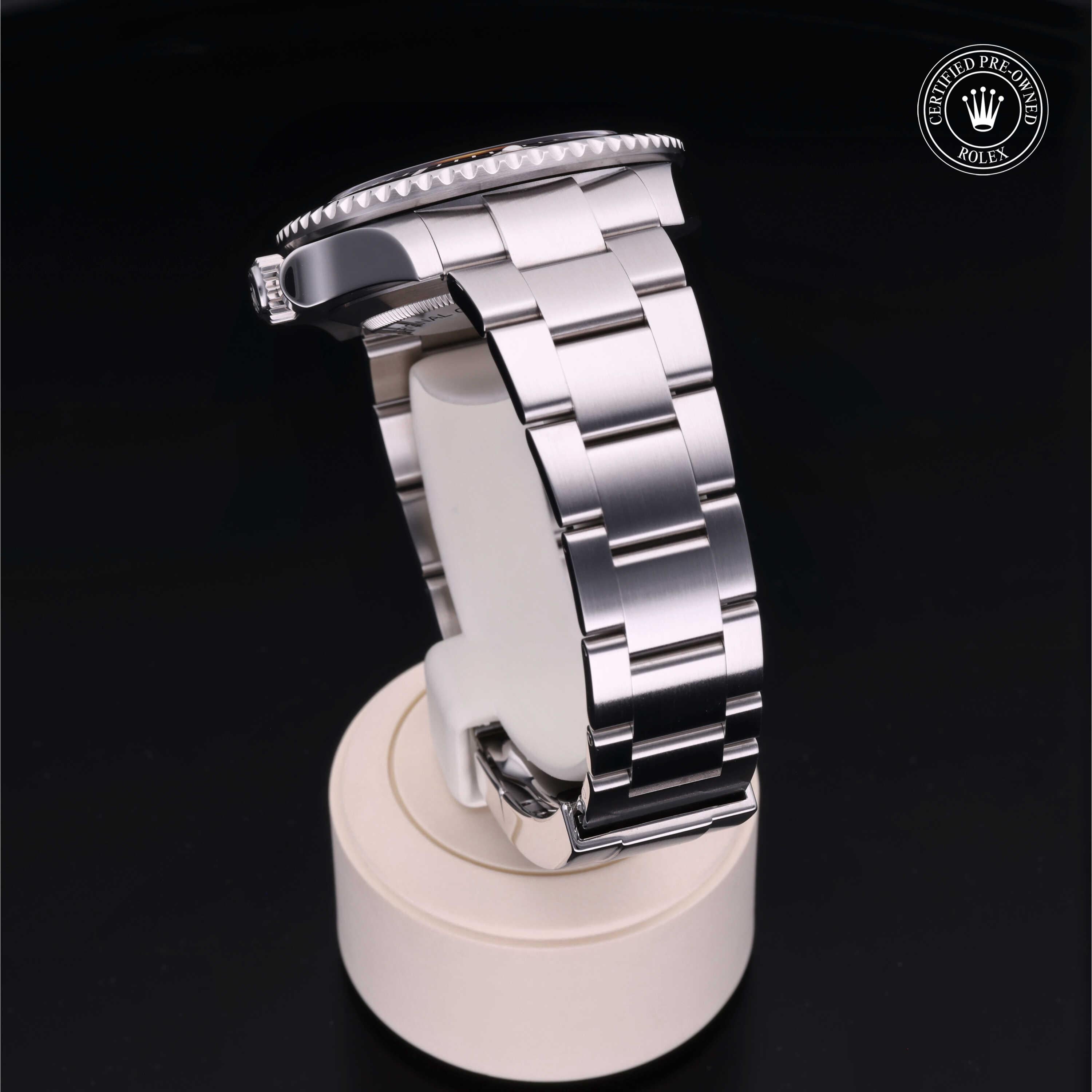 Rolex Sea-Dweller 43 - 360° view