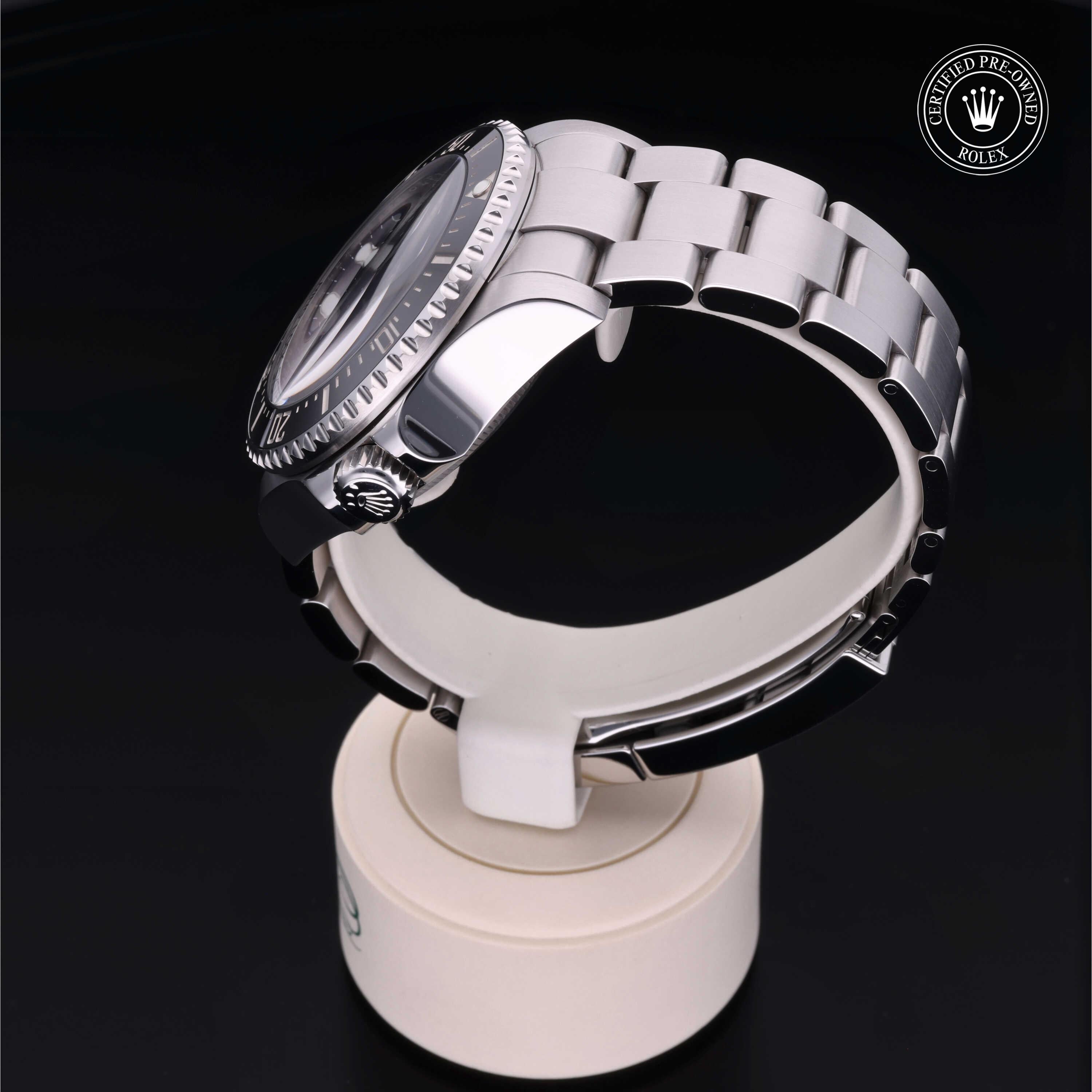 Rolex Deepsea 44 - 360° view