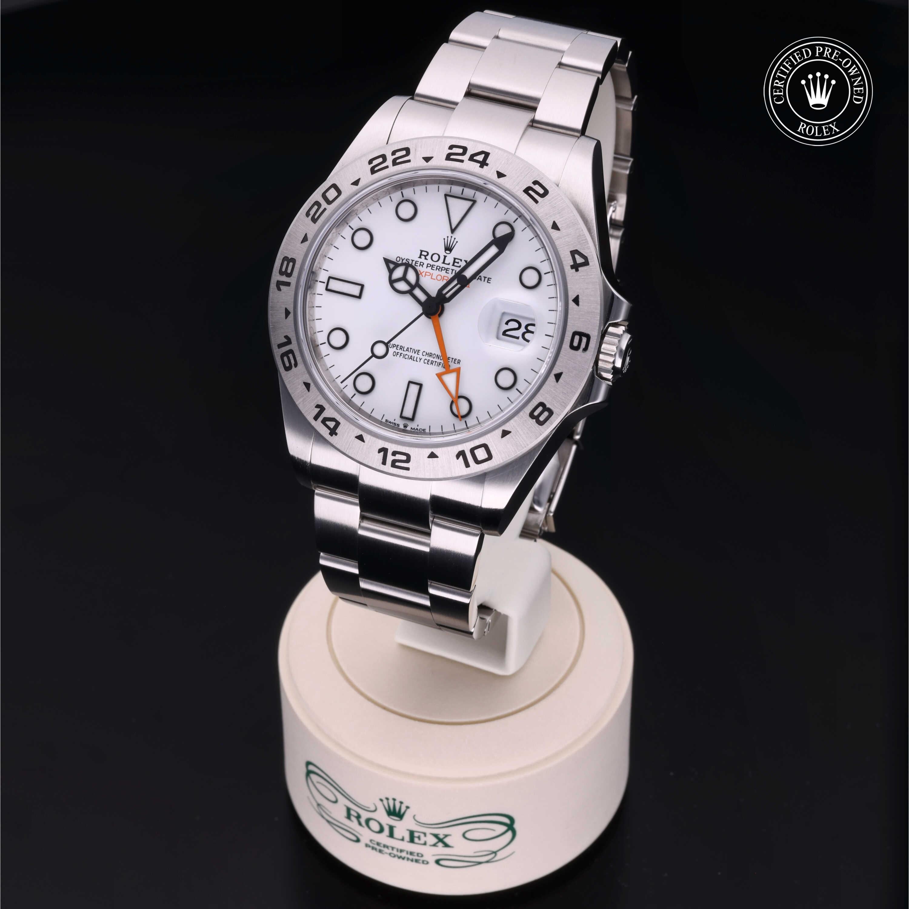 Rolex Explorer II 42 - 360° view