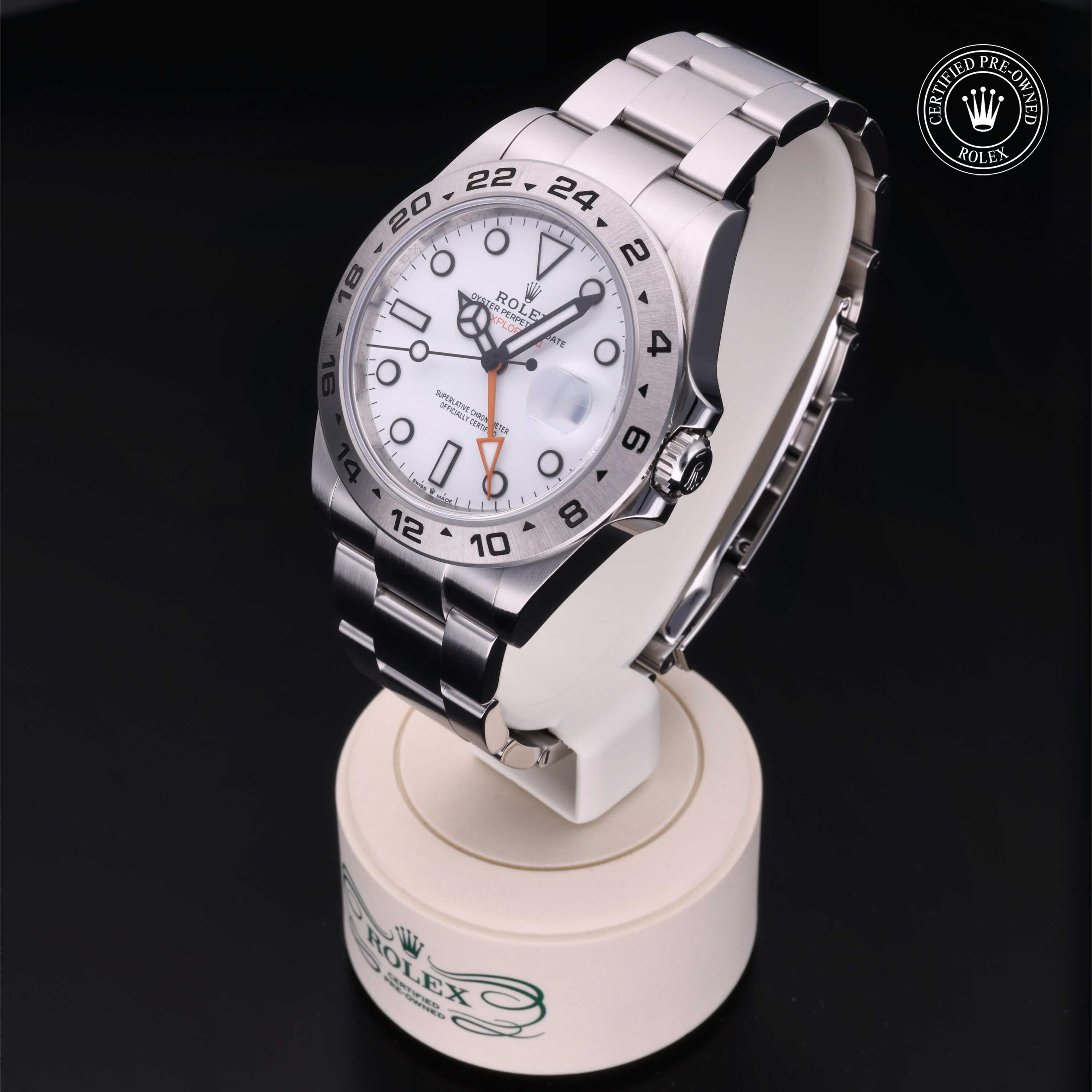 Rolex Explorer II 42 - 360° view