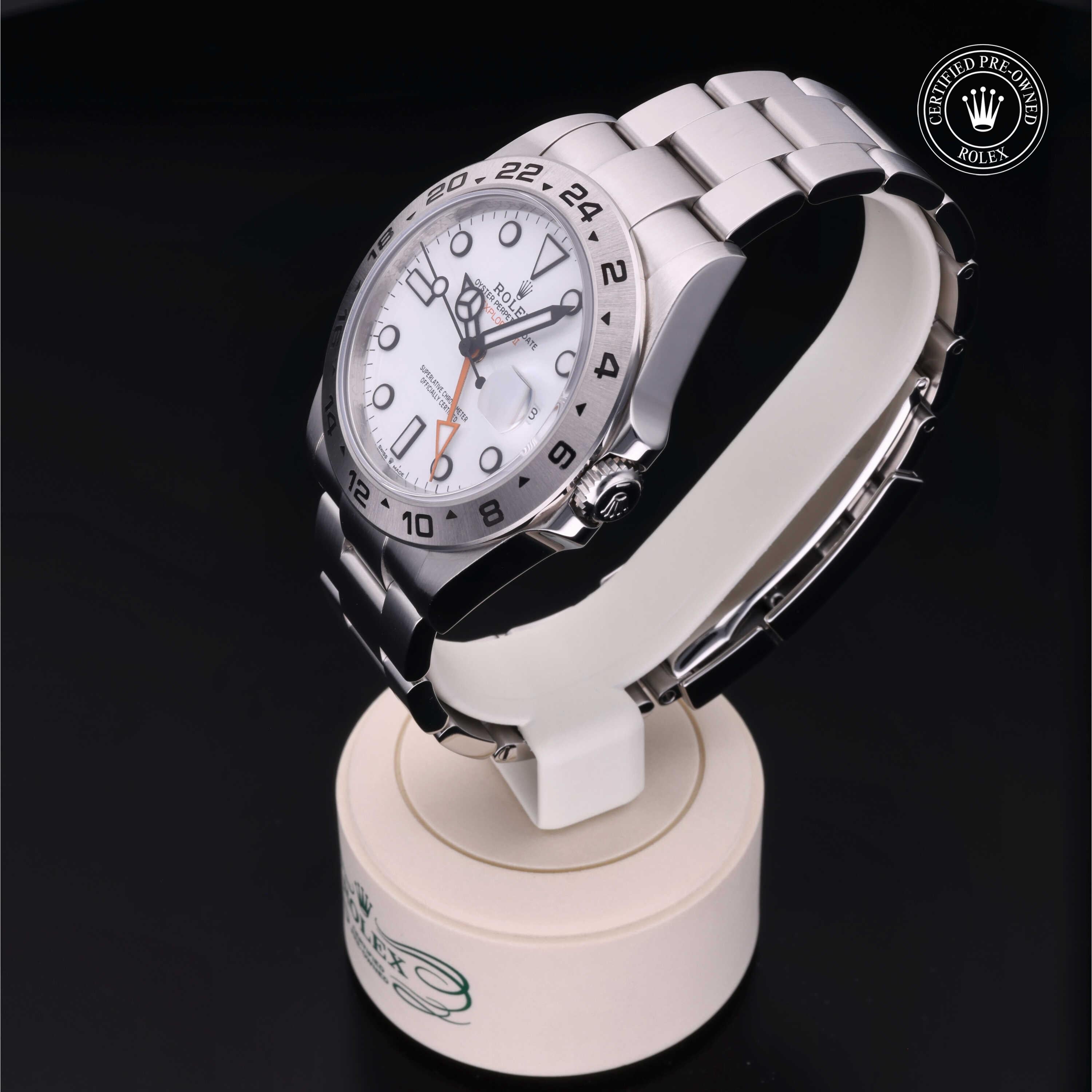 Rolex Explorer II 42 - 360° view