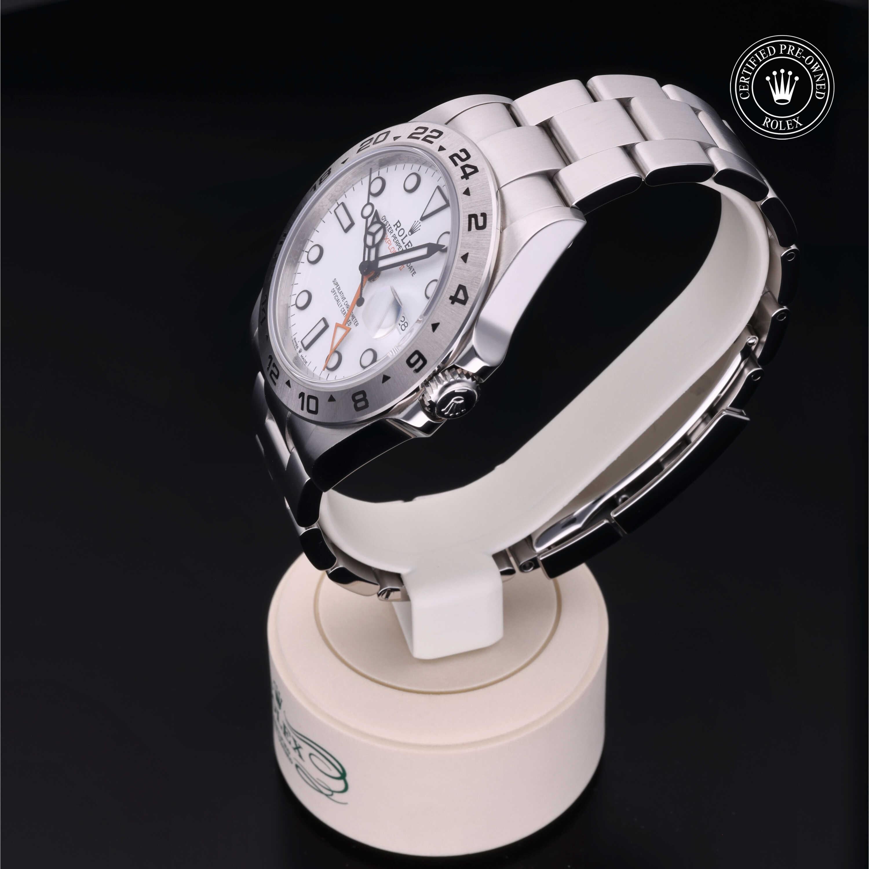 Rolex Explorer II 42 - 360° view