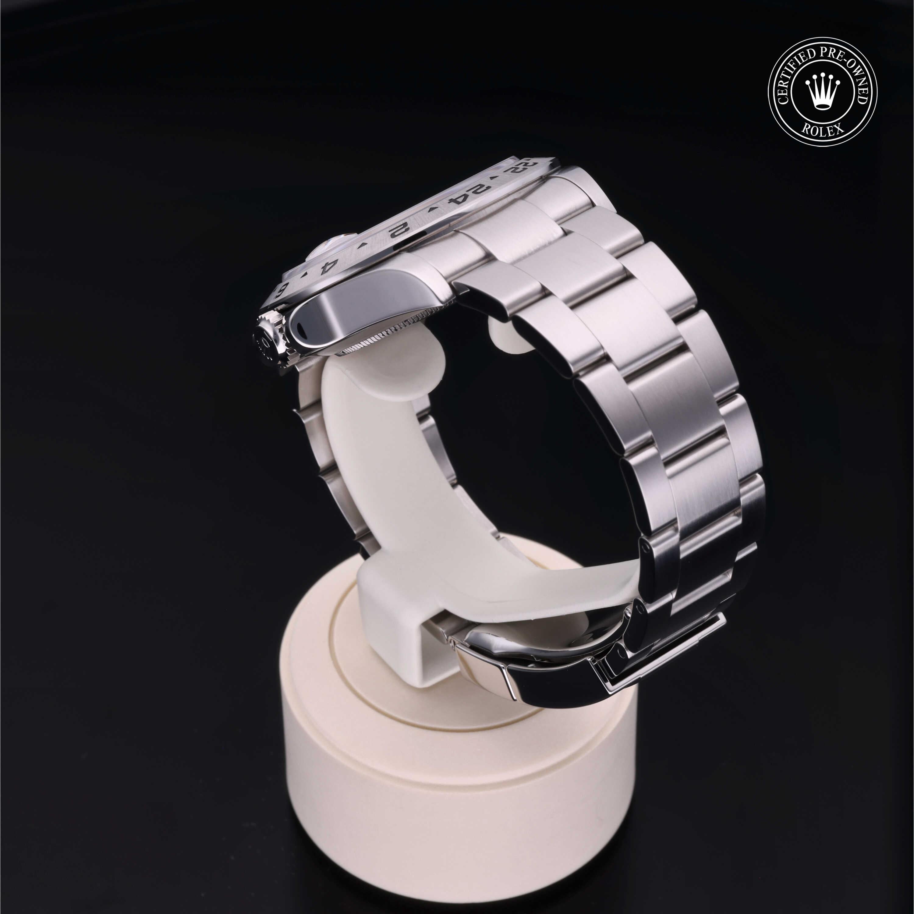 Rolex Explorer II 42 - 360° view