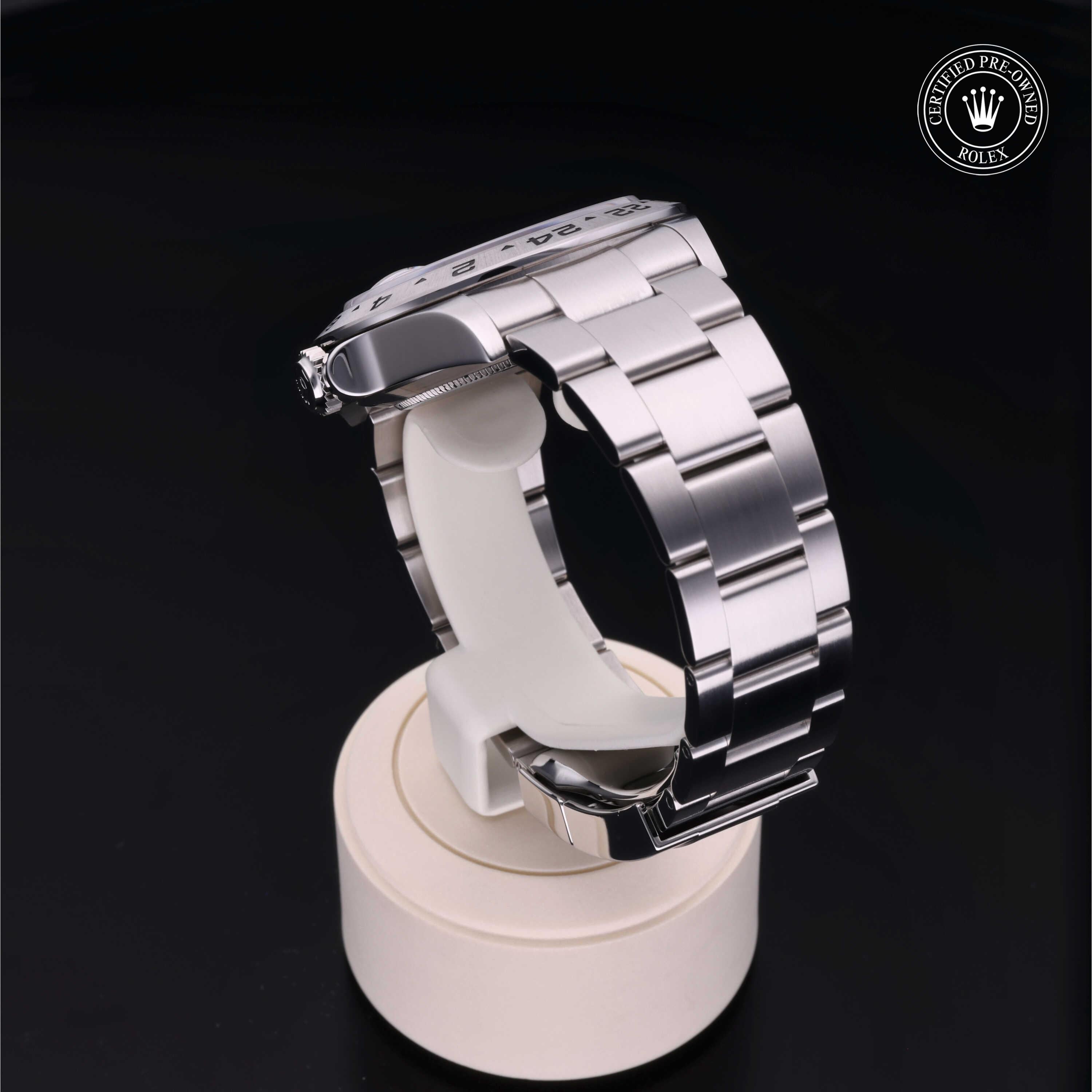 Rolex Explorer II 42 - 360° view