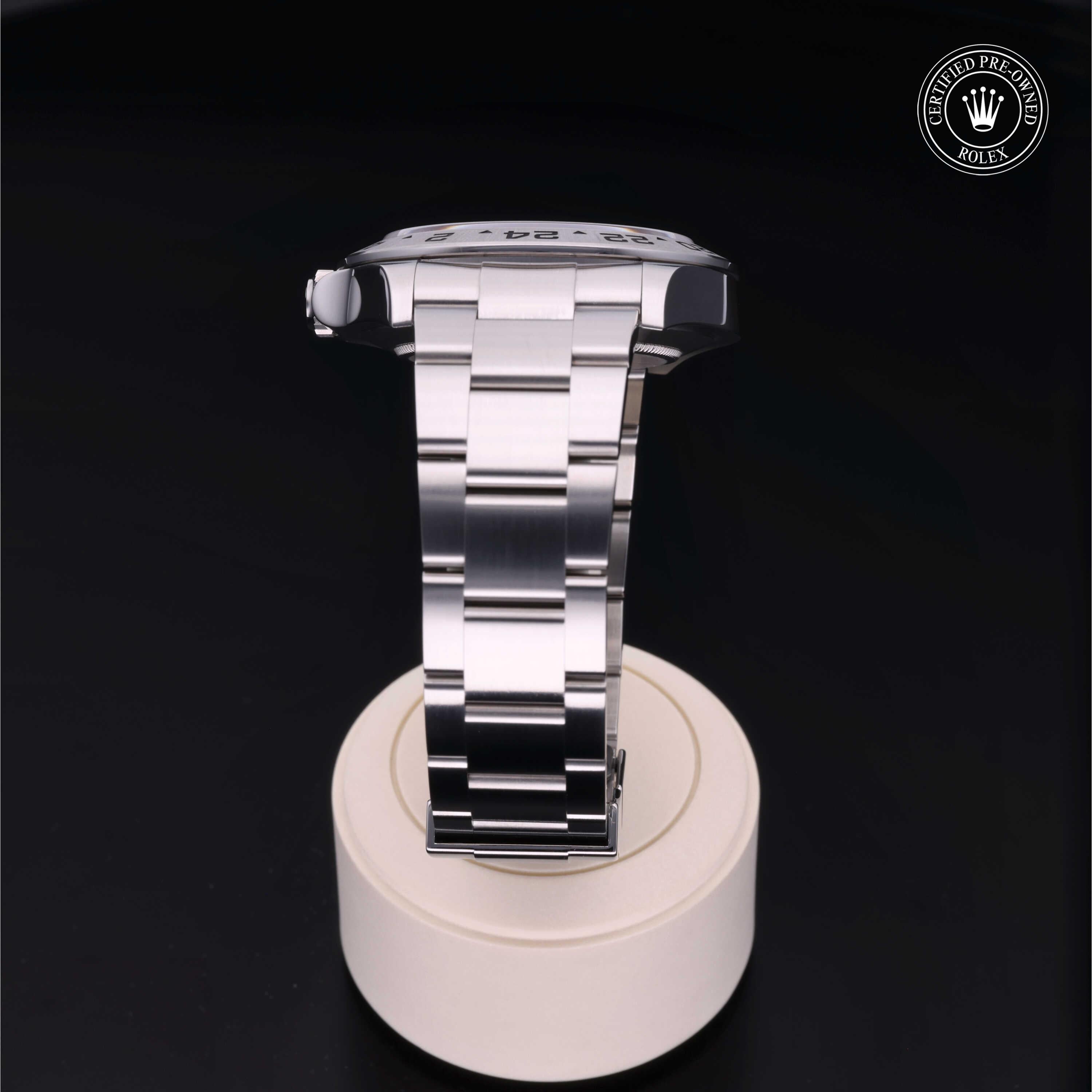 Rolex Explorer II 42 - 360° view