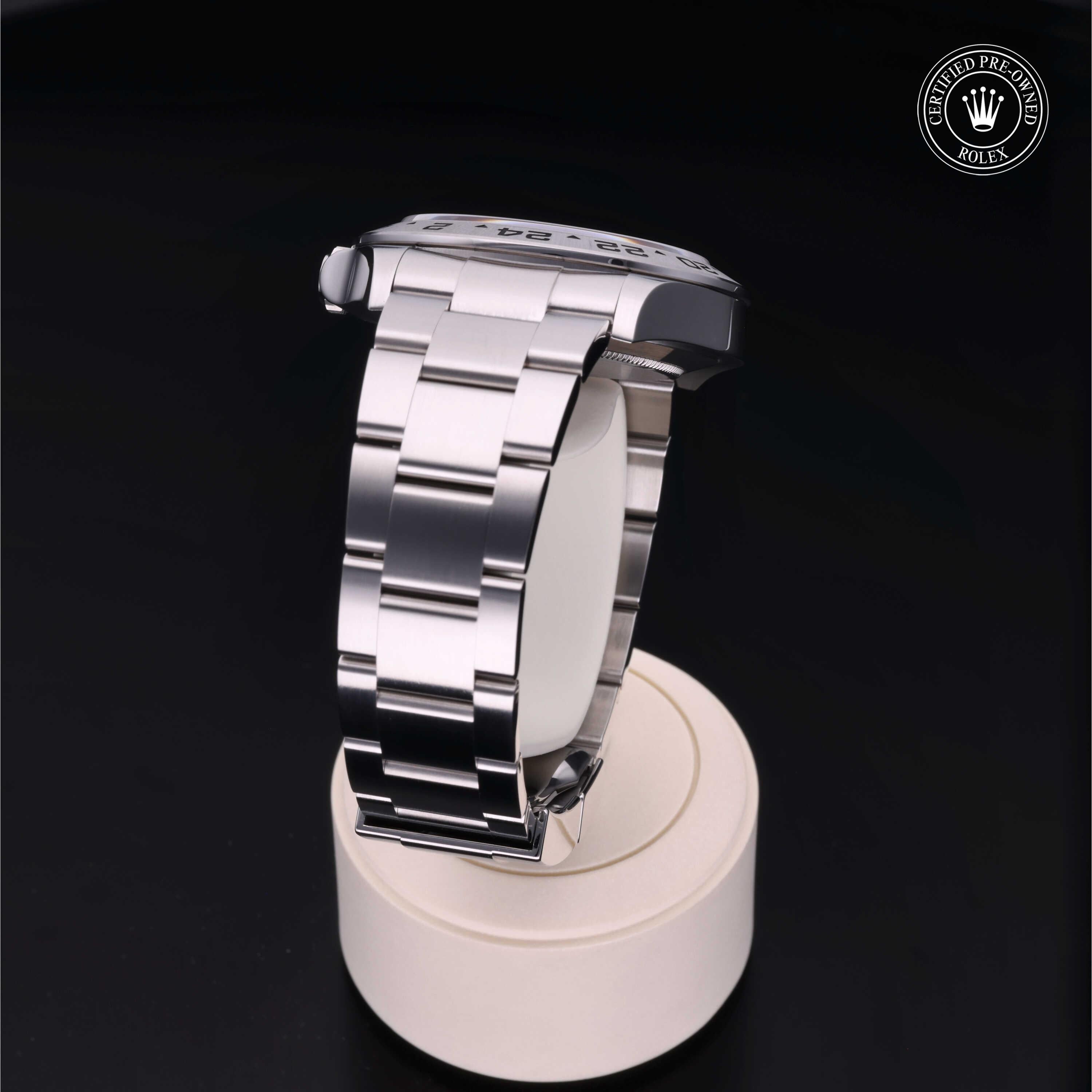 Rolex Explorer II 42 - 360° view