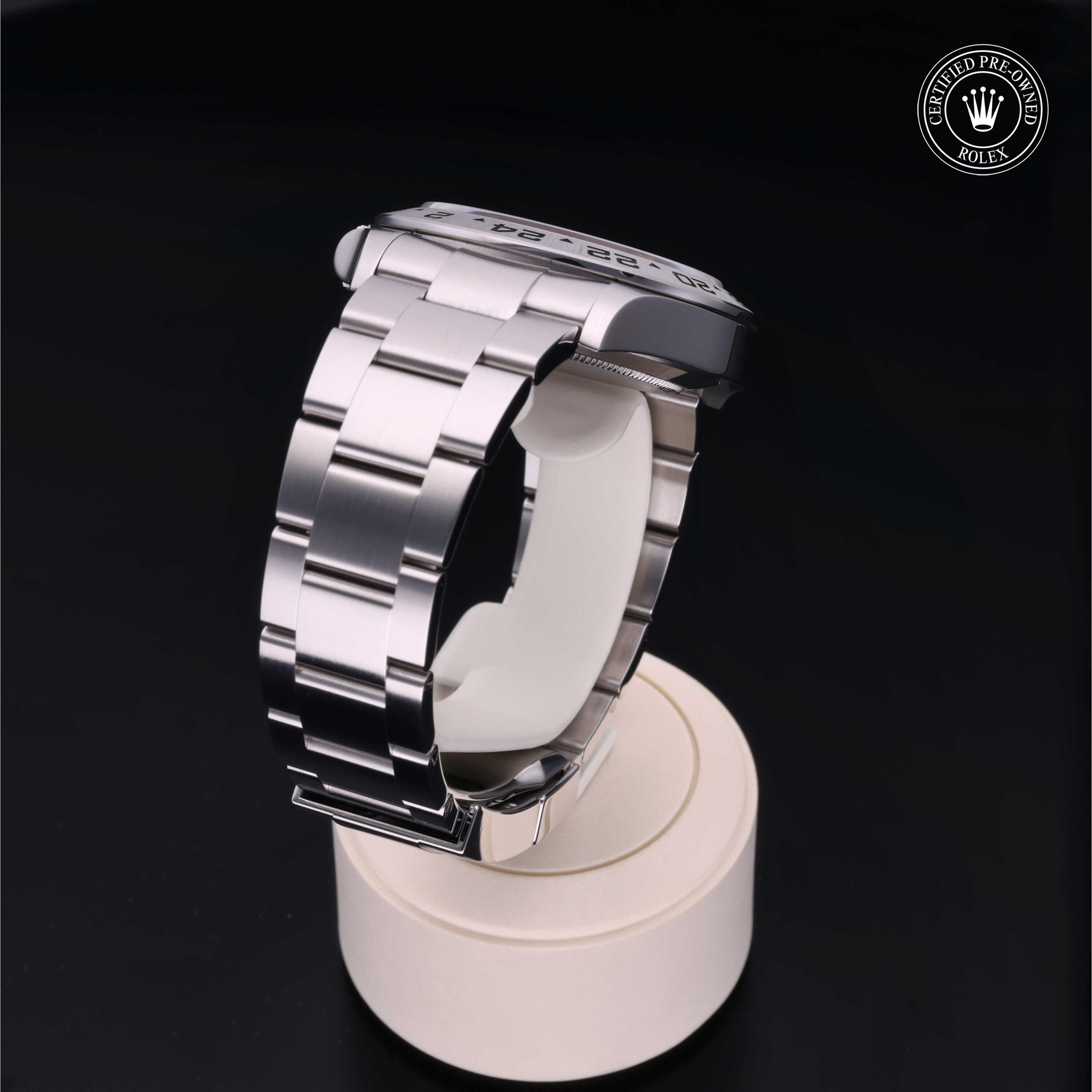 Rolex Explorer II 42 - 360° view