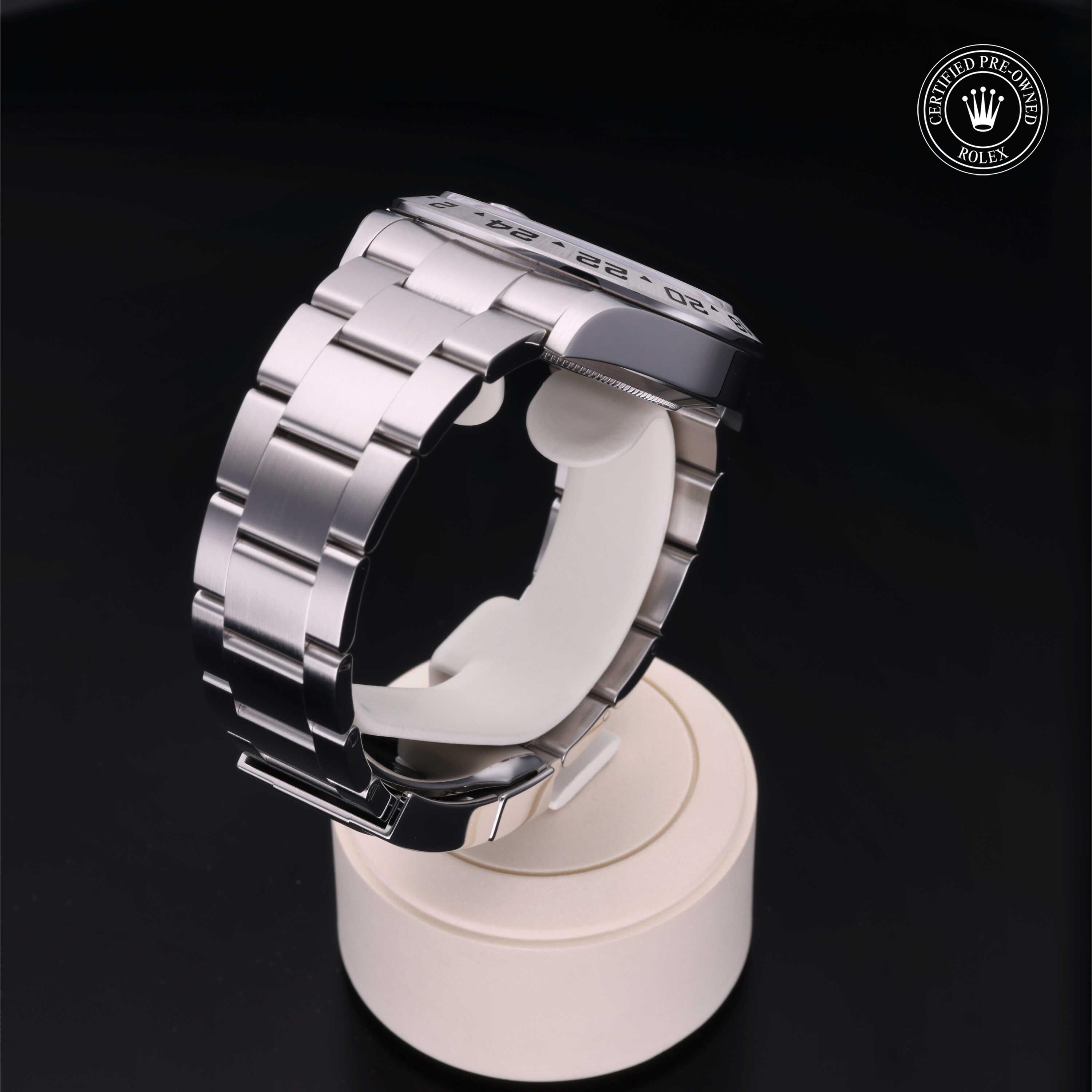 Rolex Explorer II 42 - 360° view