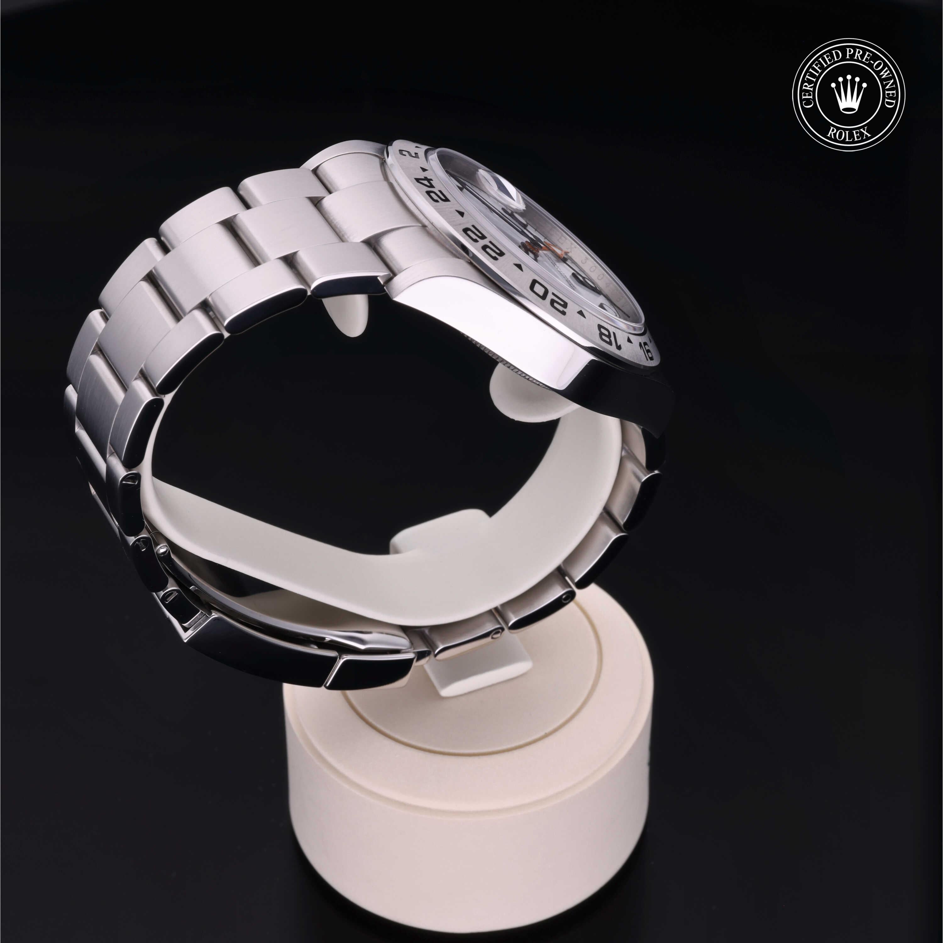 Rolex Explorer II 42 - 360° view