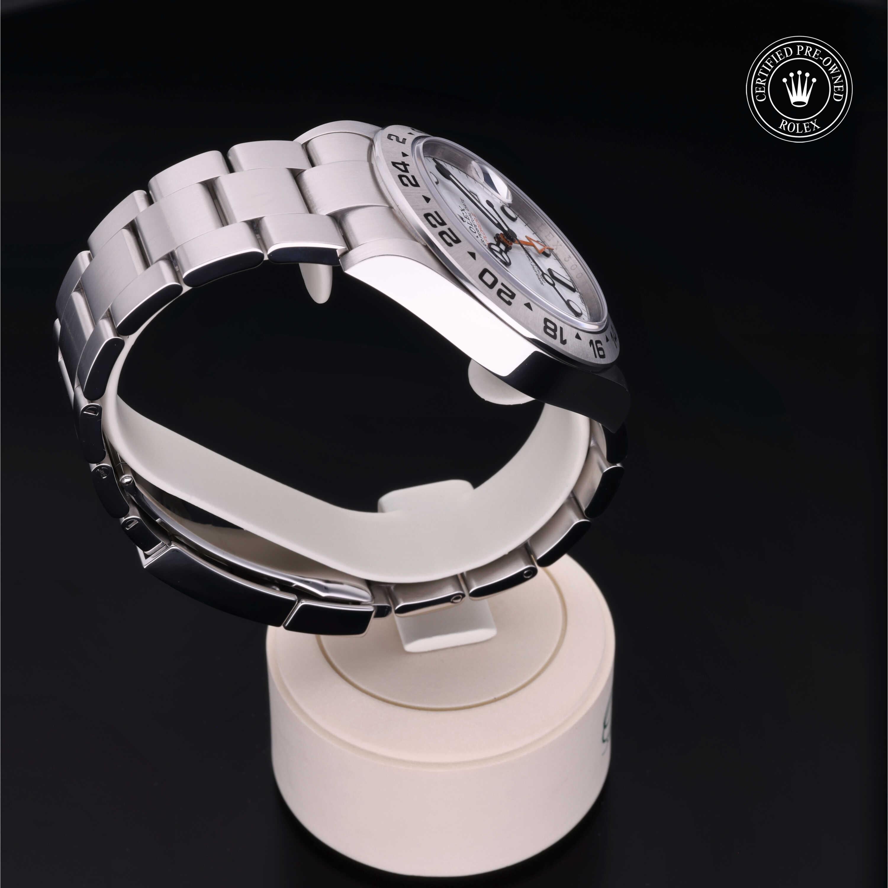 Rolex Explorer II 42 - 360° view