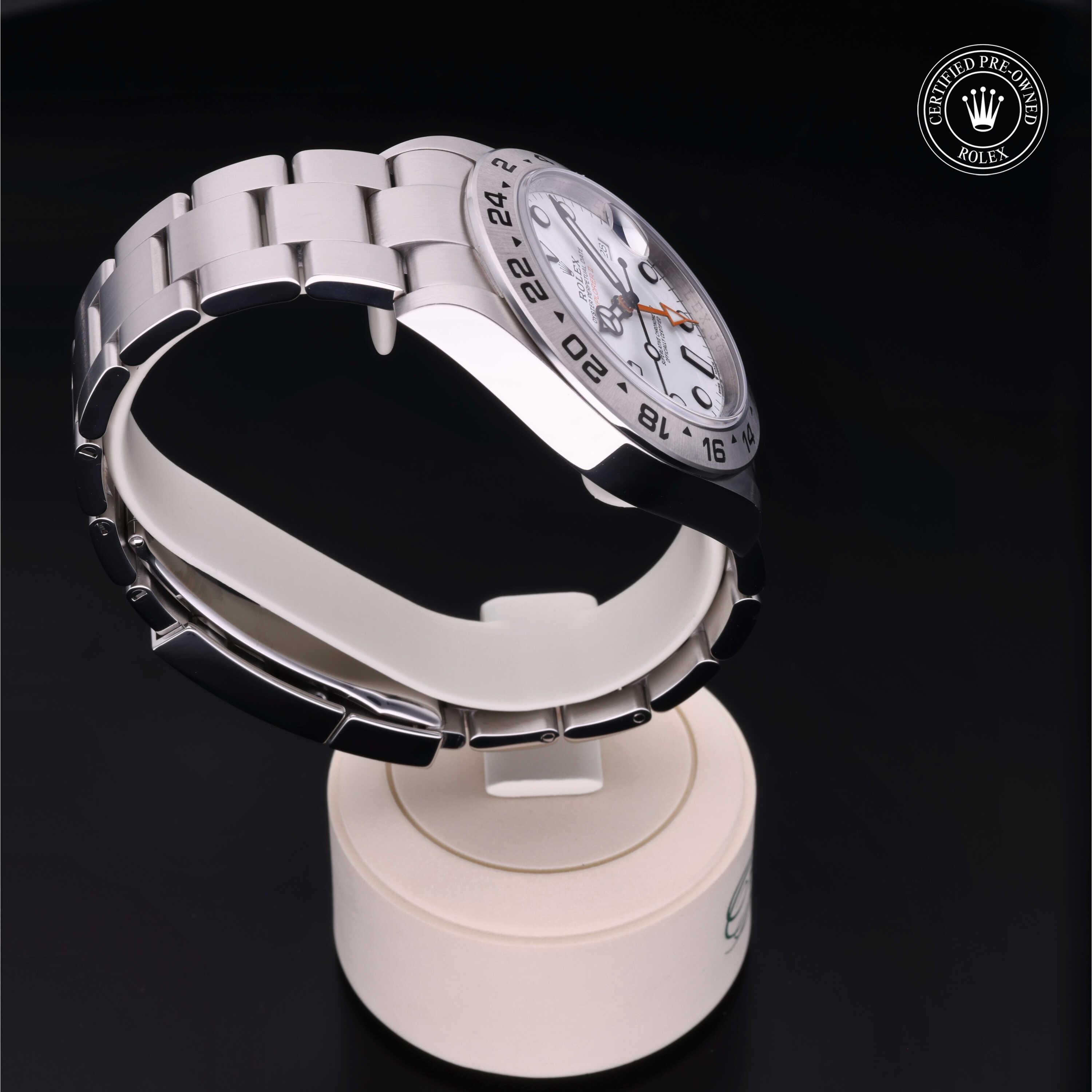 Rolex Explorer II 42 - 360° view