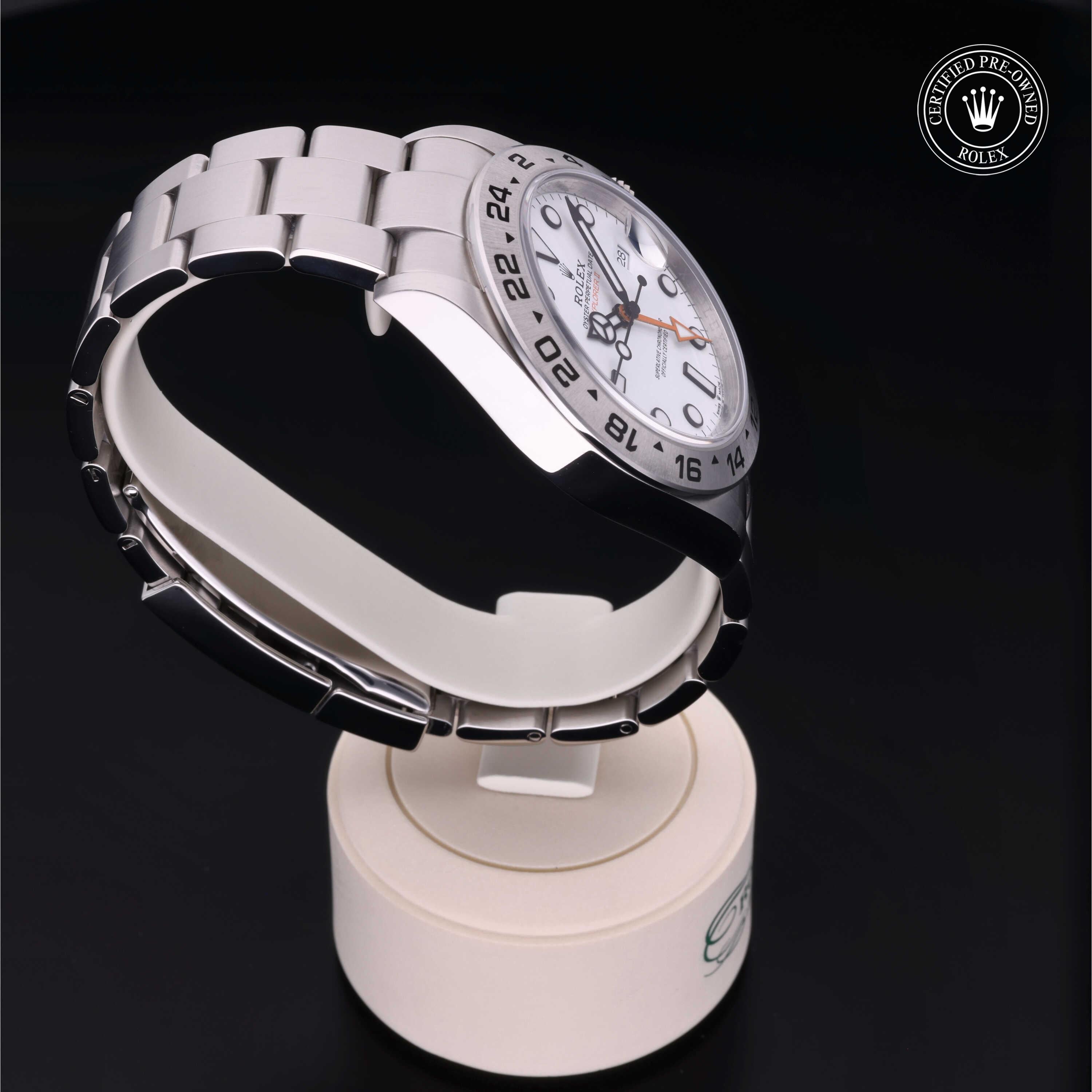 Rolex Explorer II 42 - 360° view
