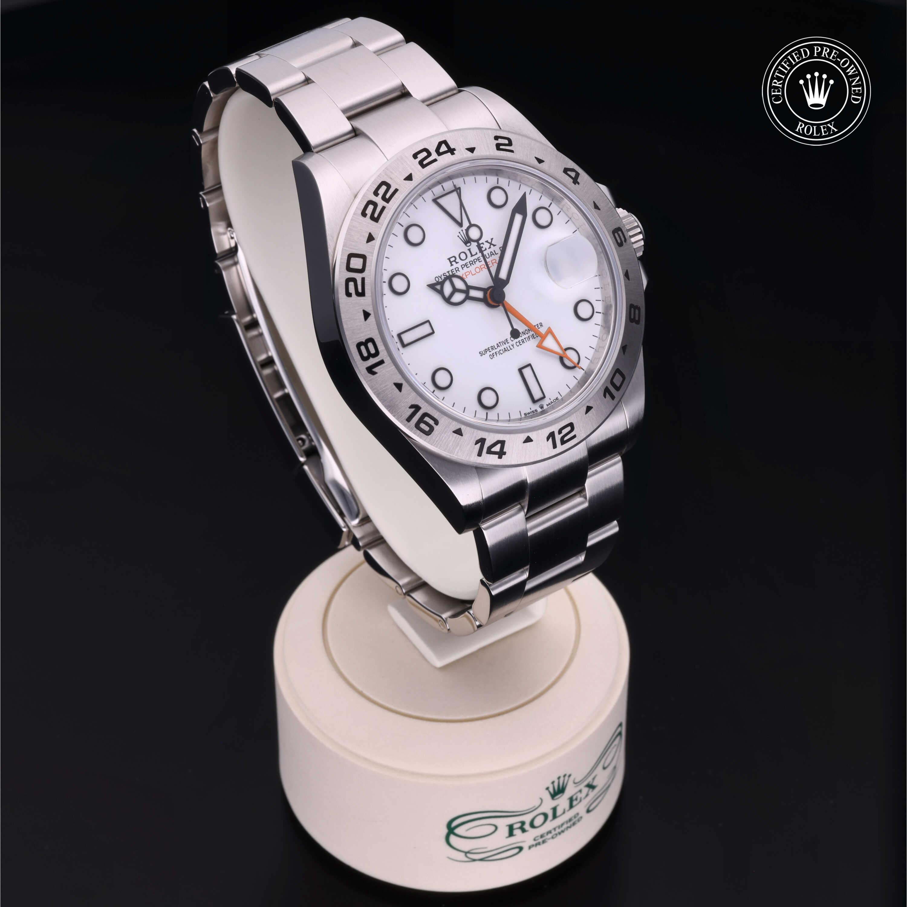 Rolex Explorer II 42 - 360° view