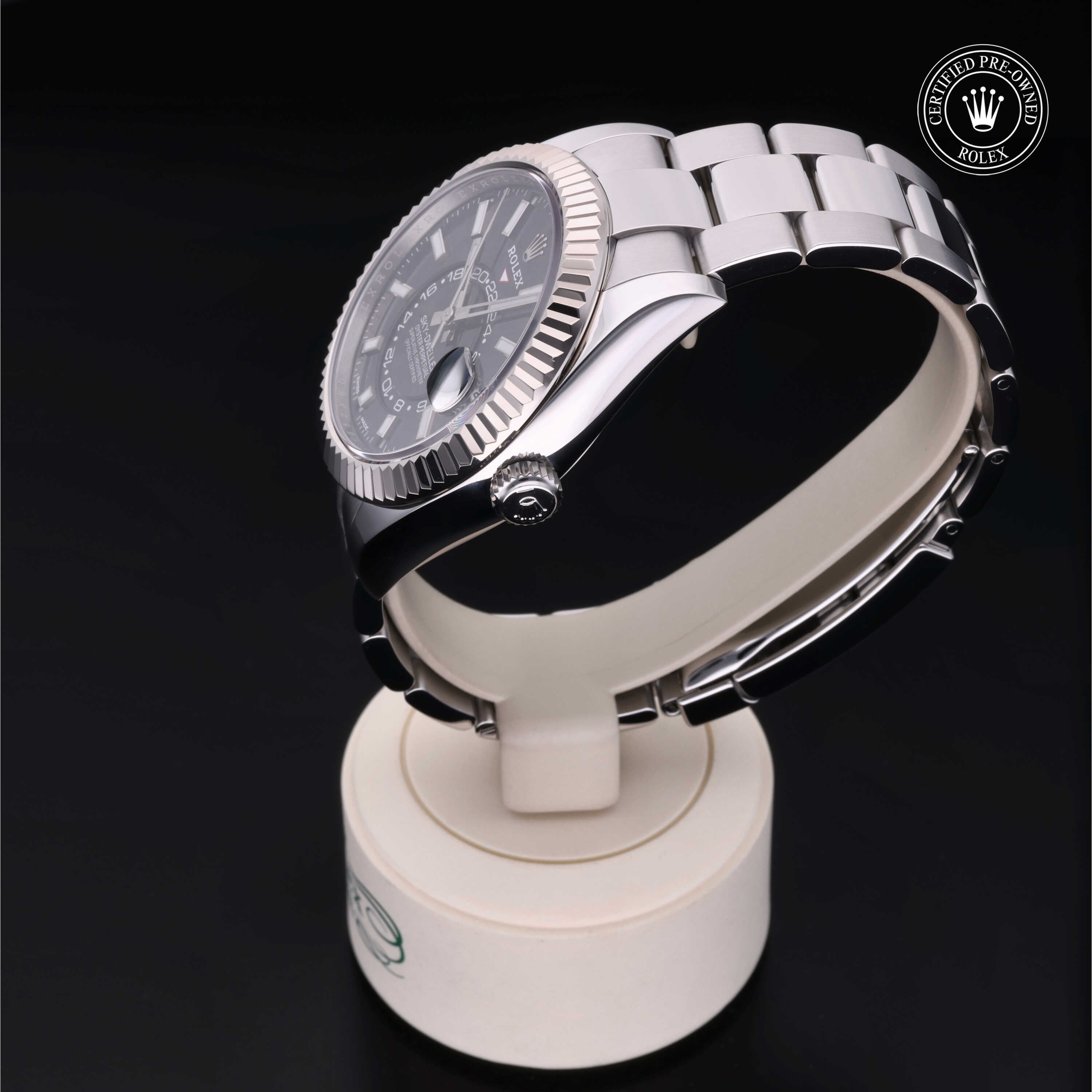 Rolex Sky-Dweller 42 - 360° view