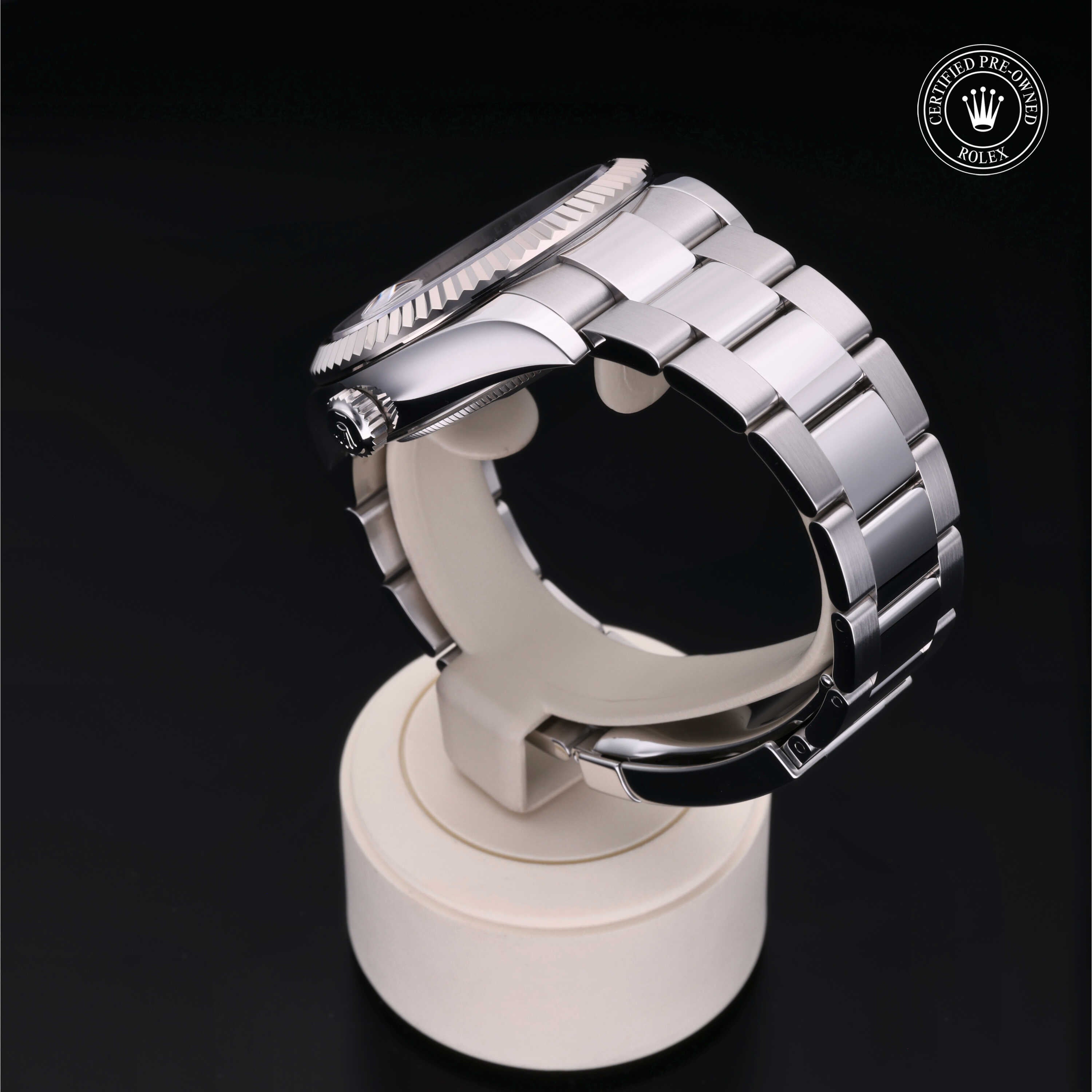 Rolex Sky-Dweller 42 - 360° view