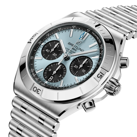 Powering the watch is the in-house Breitling Manufacture Calibre 01, a COSC-certified automatic chronograph movement delivering approximately 70 hours of power reserve. 