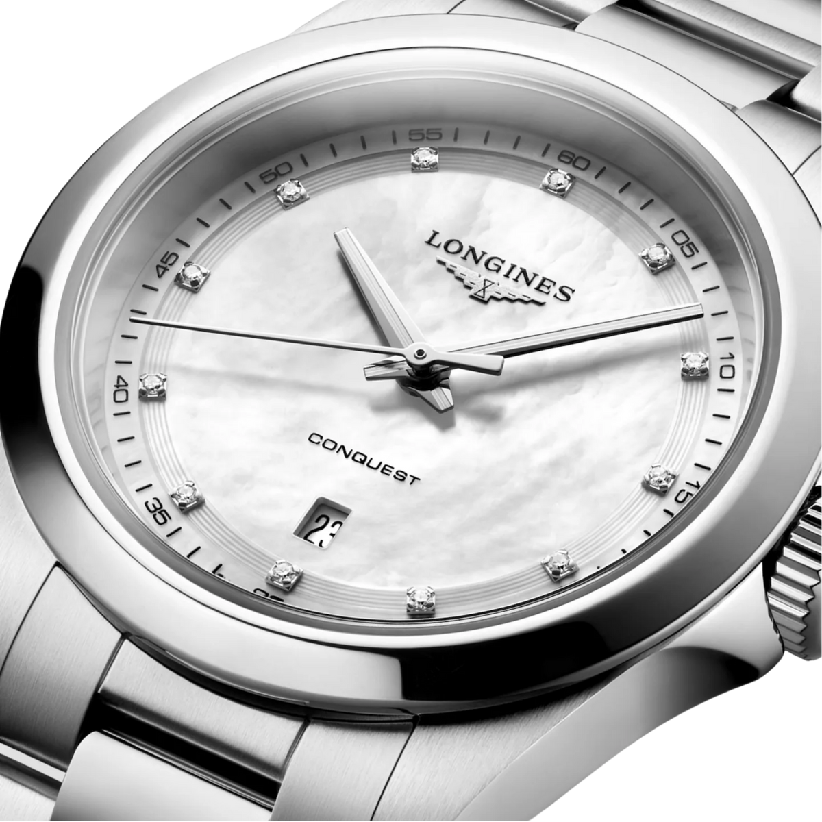 Built with sapphire crystal and water resistance up to 100 metres, the Conquest is designed for durability while maintaining a polished, luxury aesthetic that feels timeless and versatile.