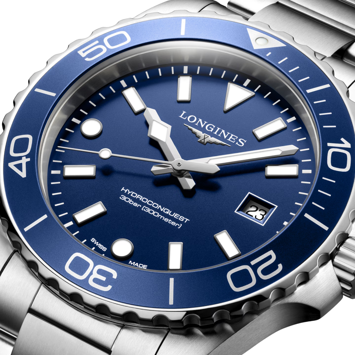 Longines HydroConquest men’s watch featuring a blue sandblasted dial and stainless steel case