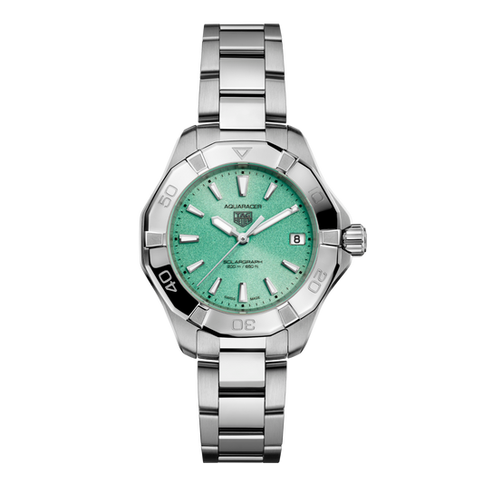 TAG Heuer Aquaracer Solargraph watch with green sunray dial, stainless steel bezel and stainless steel bracelet
