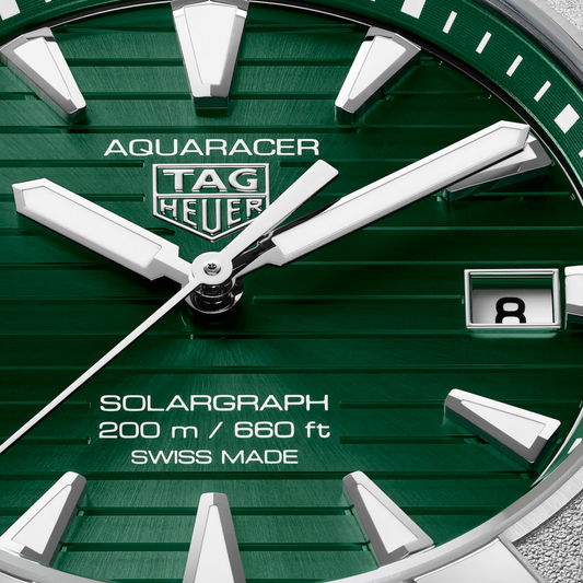 Combining sporty styling with Swiss precision, this 41mm Conquest offers a fresh modern look, reliable quartz movement and lasting comfort on the wrist.
