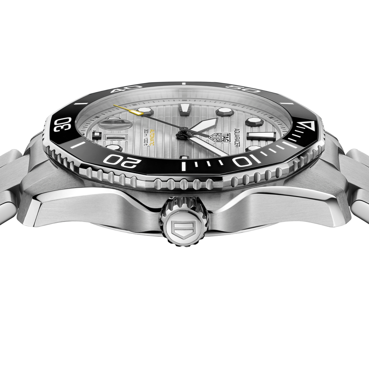 TAG Heuer Aquaracer Professional 300 43mm stainless steel sports watch powered by the Calibre 5 automatic movement with 300m water resistance.