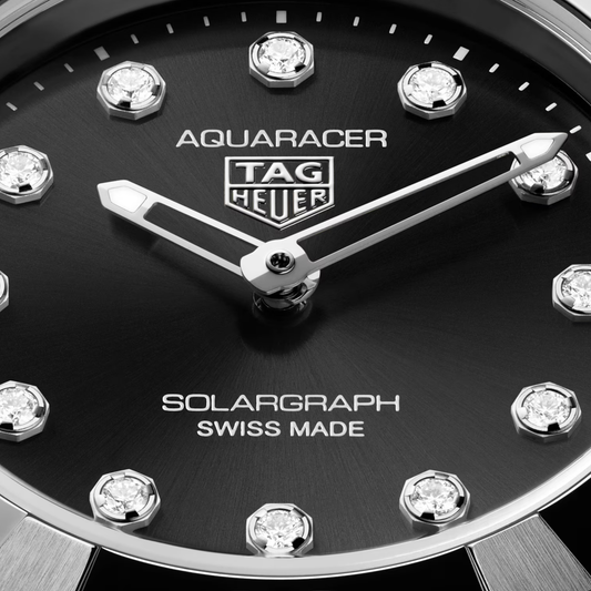 TAG Heuer Aquaracer Solargraph 28mm Black Diamond Dial Watch close up dial view