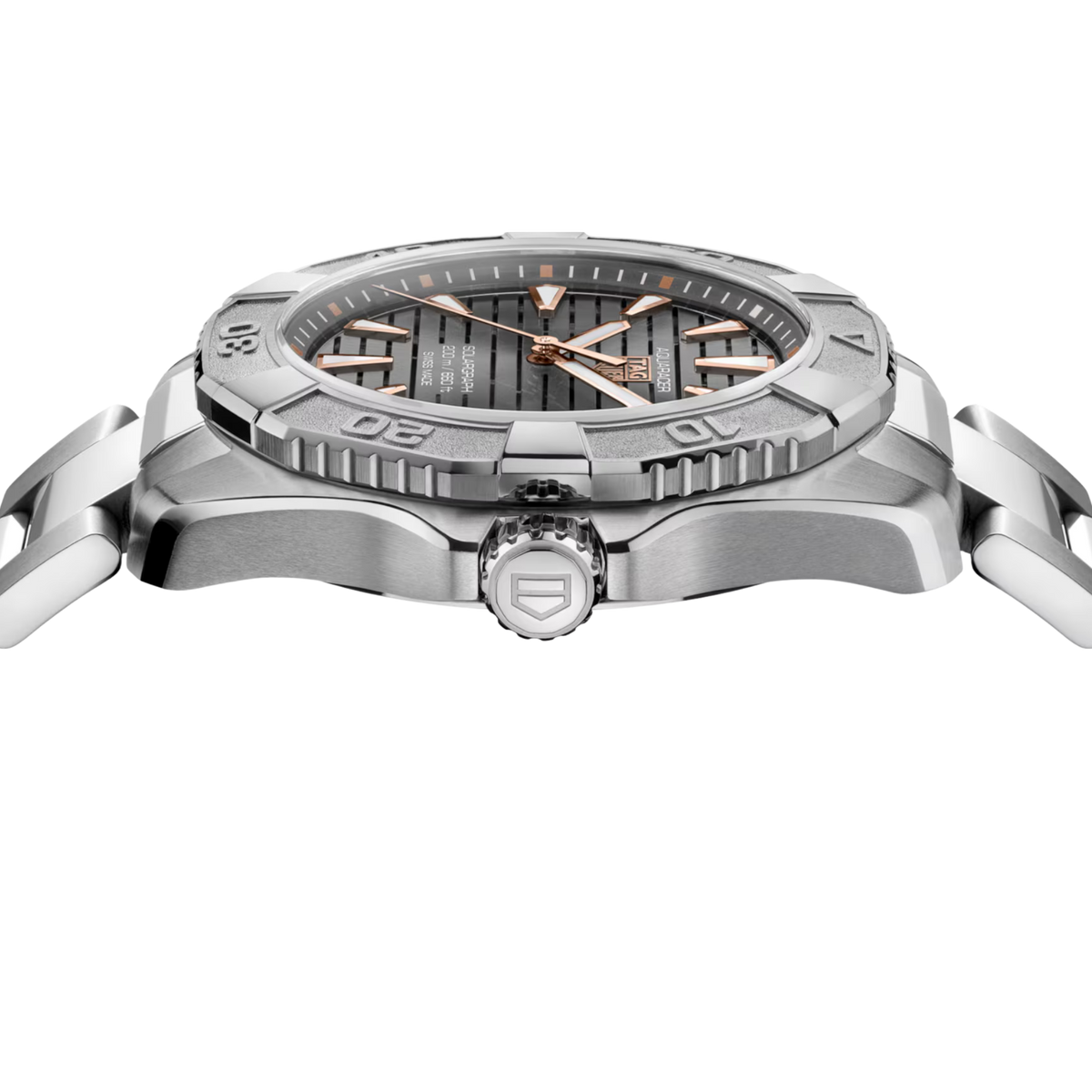 A lightweight TAG Heuer Aquaracer Professional 200 Solargraph combining a 40mm Grade 5 titanium case with a grey sunray-brushed dial and innovative solar-powered quartz movement.
