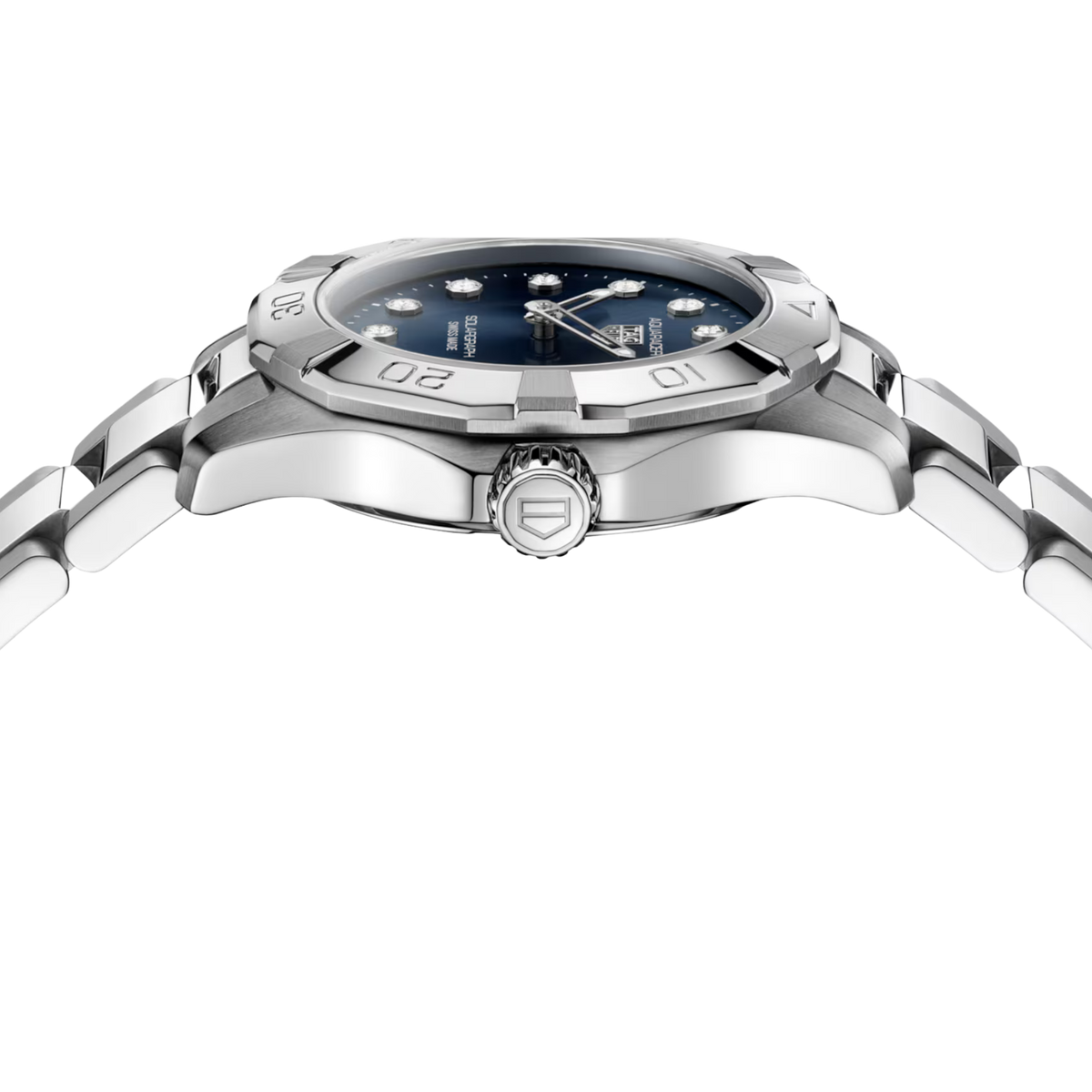 Power comes from the Solargraph Calibre TH51-00, an innovative quartz movement that converts both natural and artificial light into energy for precise and reliable performance.