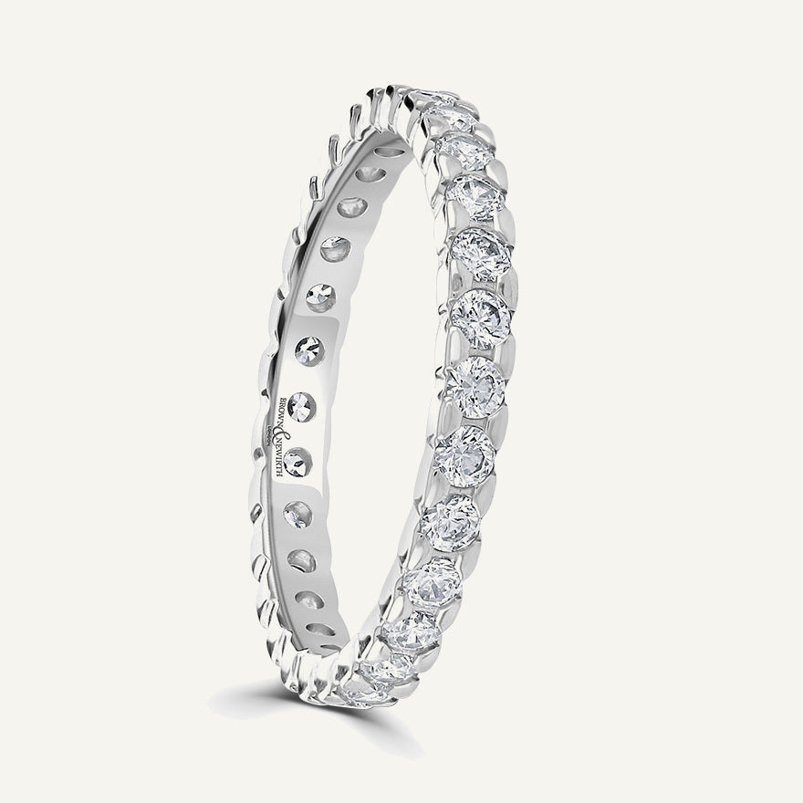 Round Brilliant Cut, Kiss Claw Diamond Eternity Ring