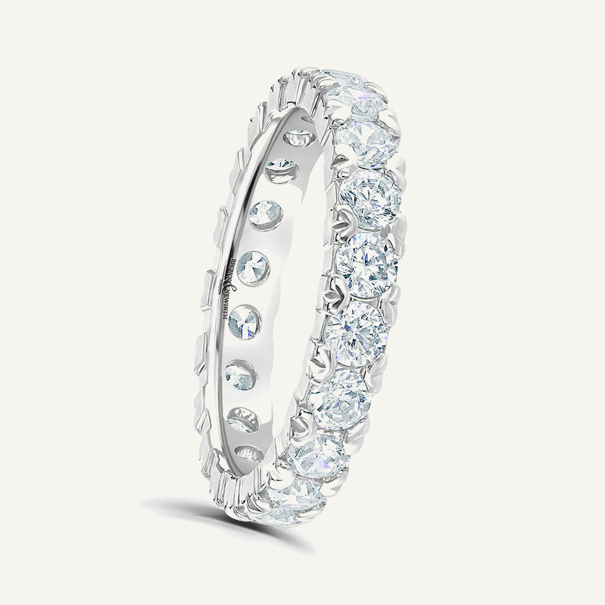 Round Brilliant Cut, Kiss Claw Diamond Eternity Ring