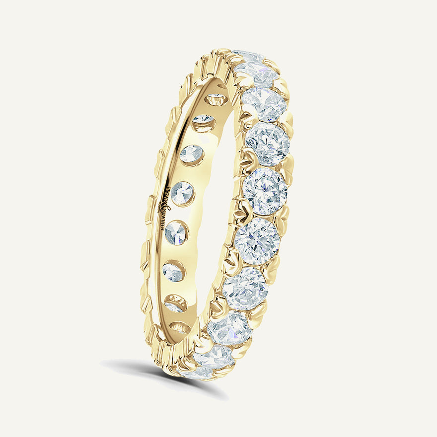 Round Brilliant Cut, Kiss Claw Diamond Eternity Ring