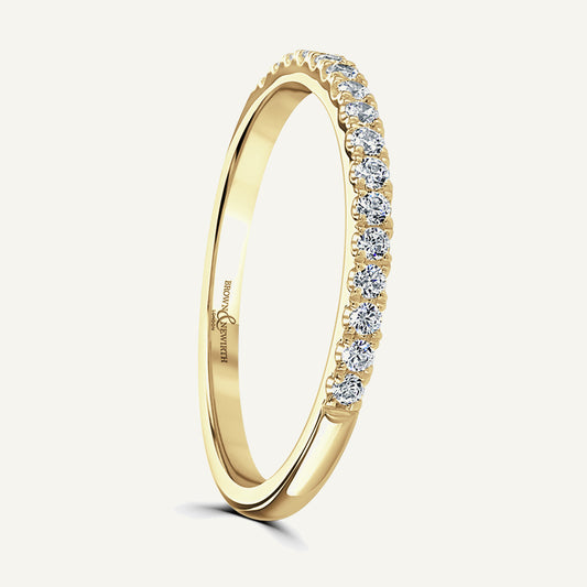 Shared Claw Round Brilliant To Match Graduated Halos Diamond Eternity Ring