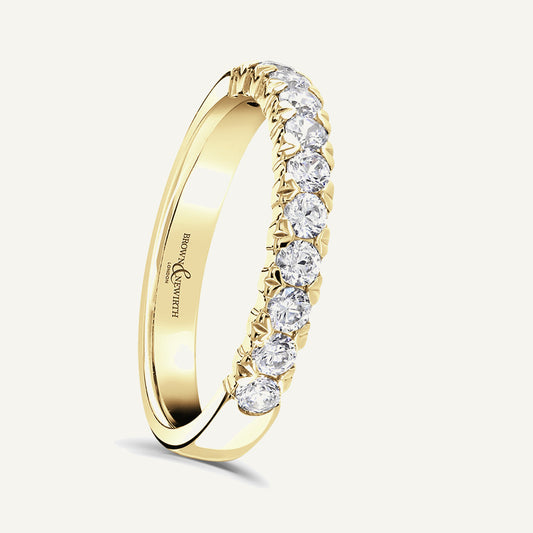 Round Brilliant Cut, Kiss Claw Diamond Eternity Ring