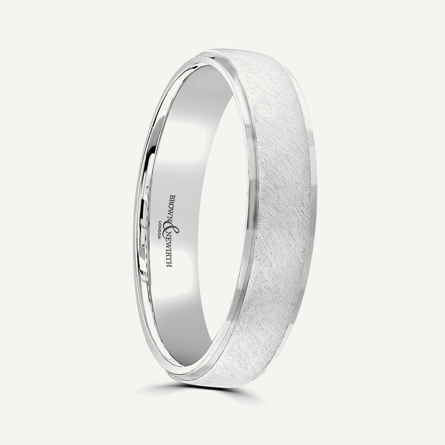 P1081 Modern Court Patterned Wedding Ring