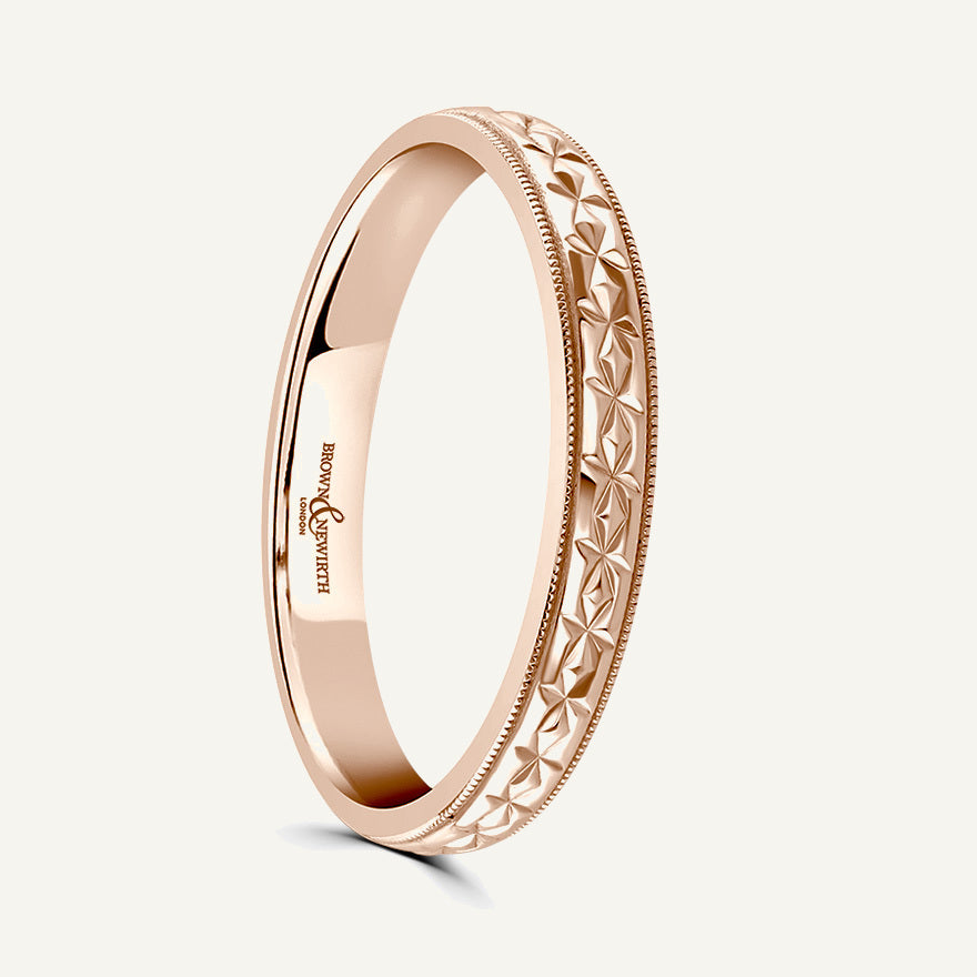 P1086 Classic Court Patterned Wedding Ring