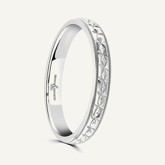 P1086 Classic Court Patterned Wedding Ring