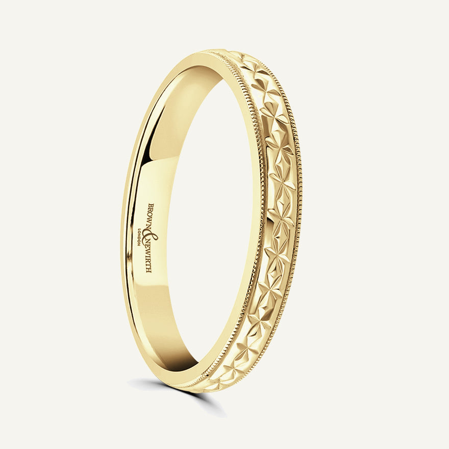 P1086 Classic Court Patterned Wedding Ring