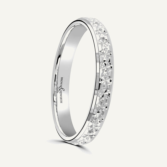 P1088 Classic Court Patterned Wedding Ring